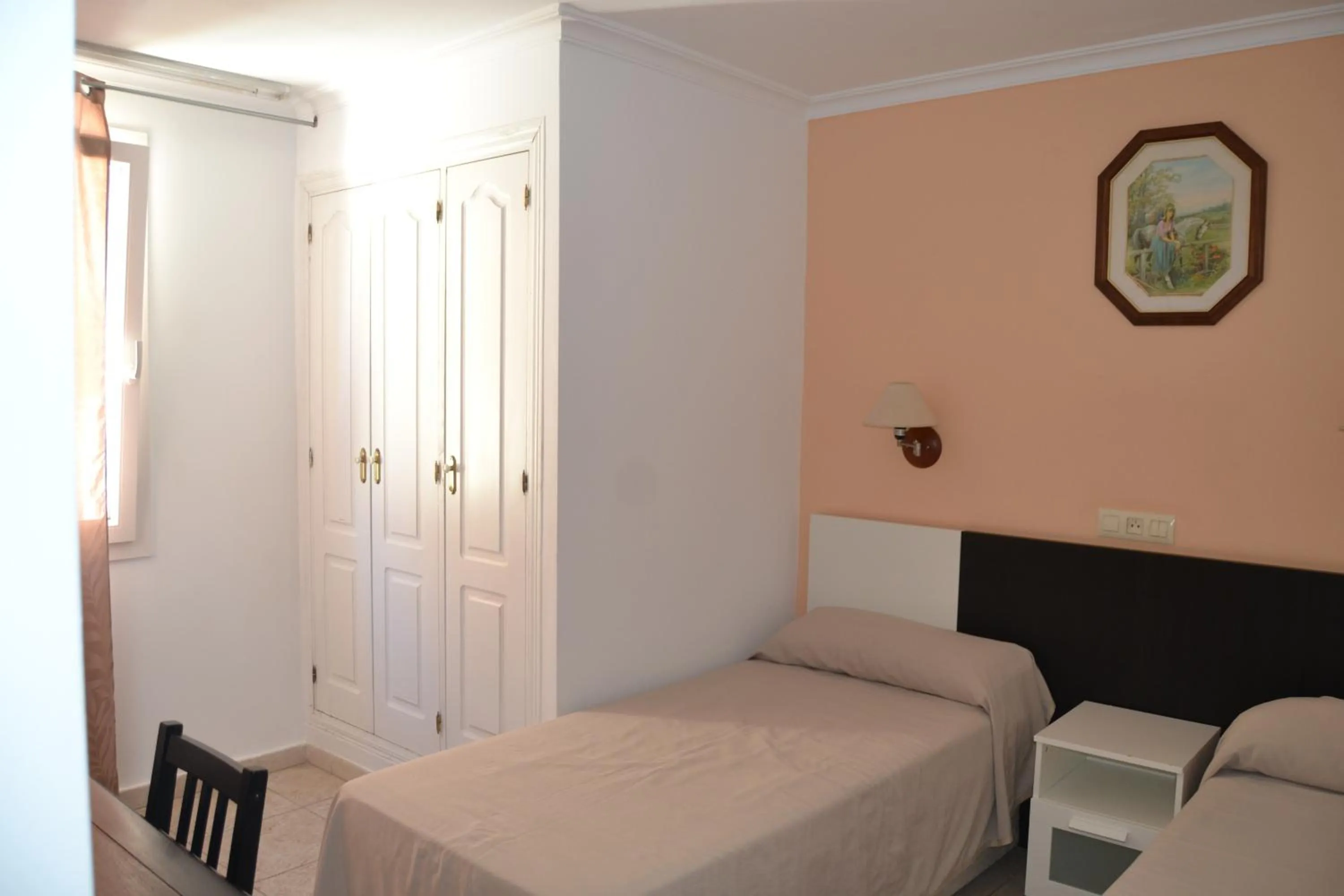 Bedroom, Bed in Hotel Miramar