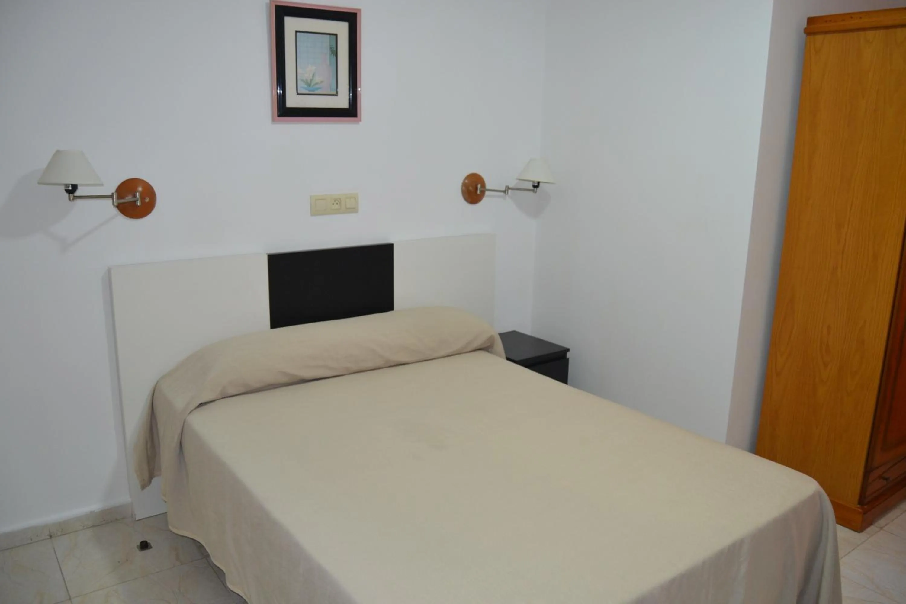 Bedroom, Bed in Hotel Miramar