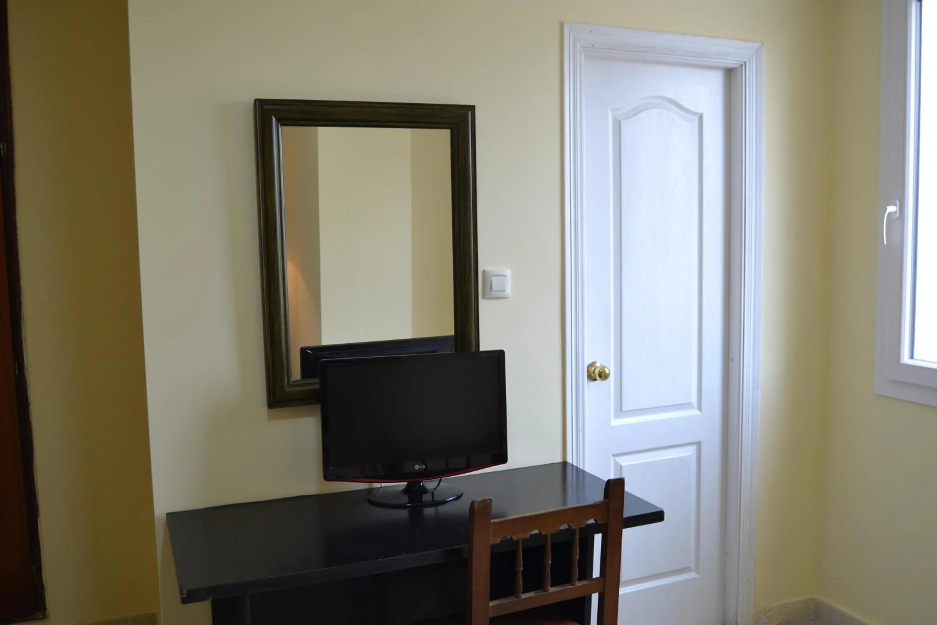 TV and multimedia in Hotel Miramar