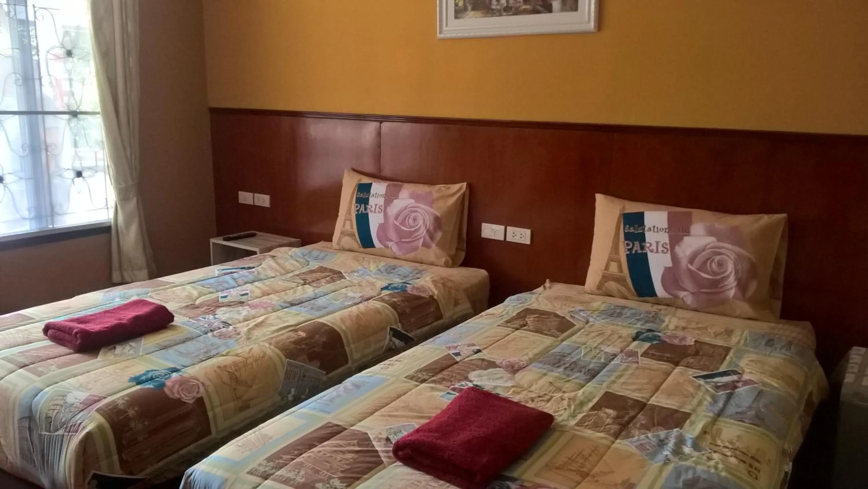 Photo of the whole room in Aiyara House