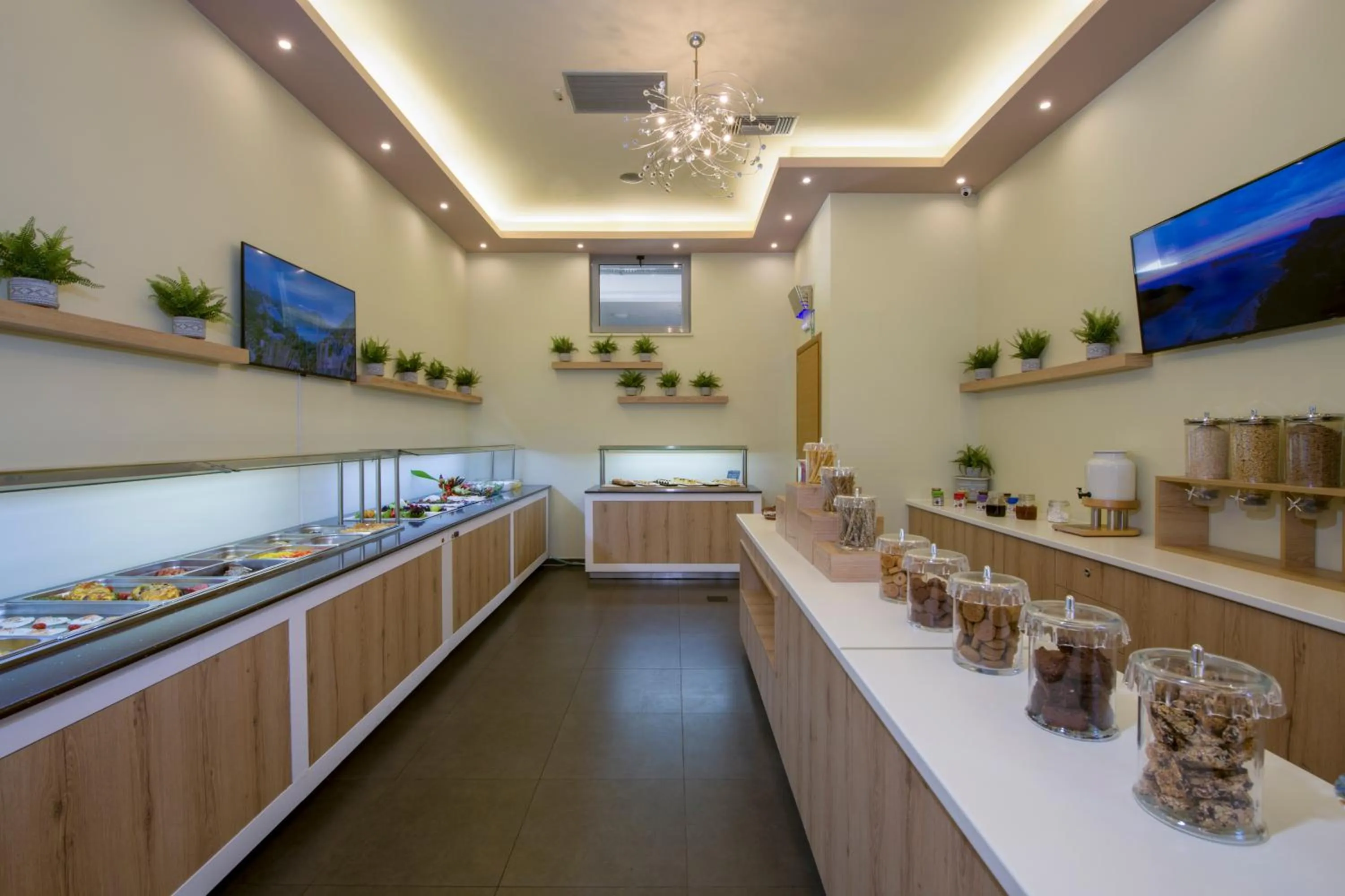 Buffet breakfast in Isida Hotel Agia Marina