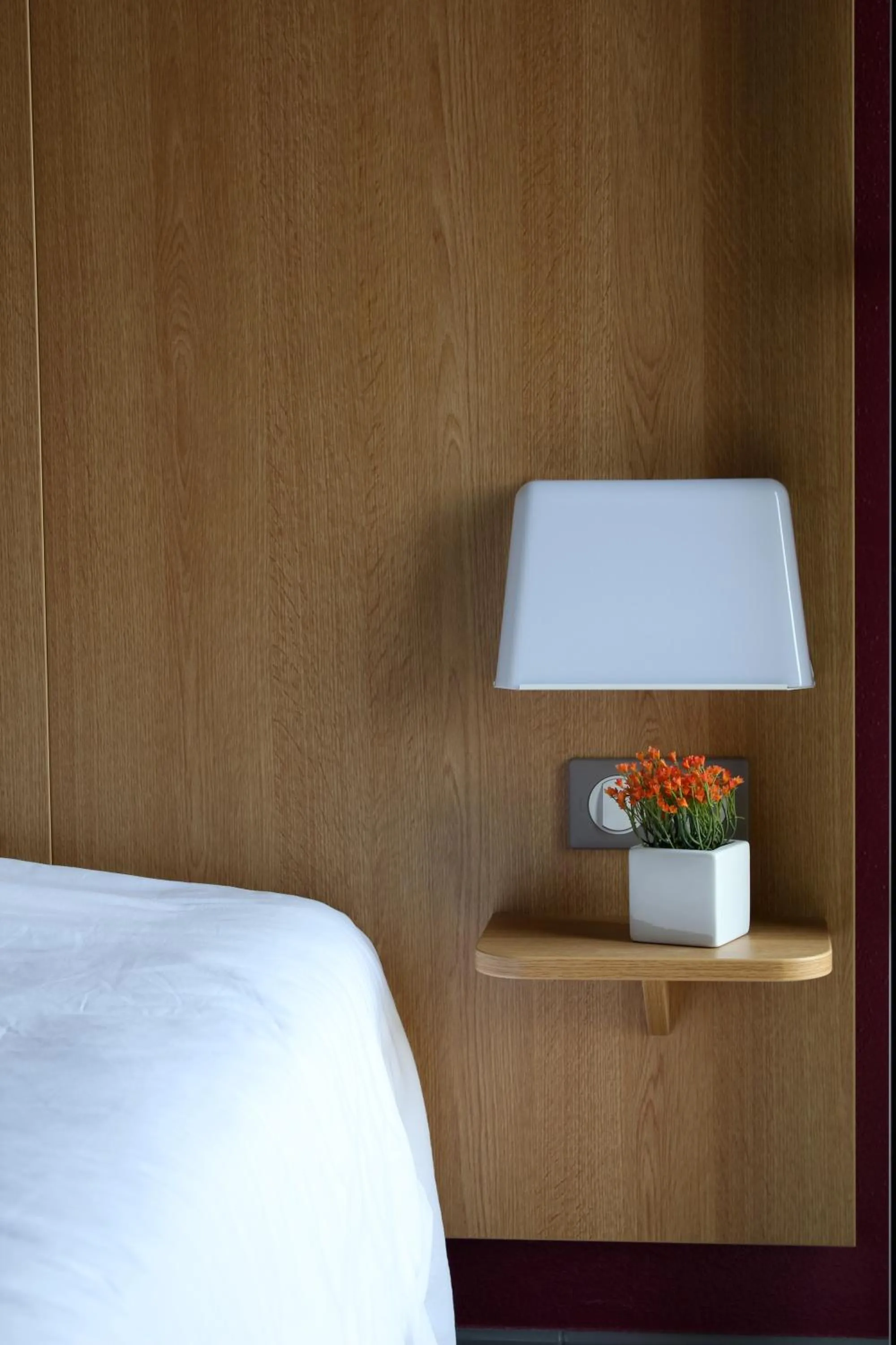 Bedroom, Bed in B&B HOTEL La Rochelle Centre