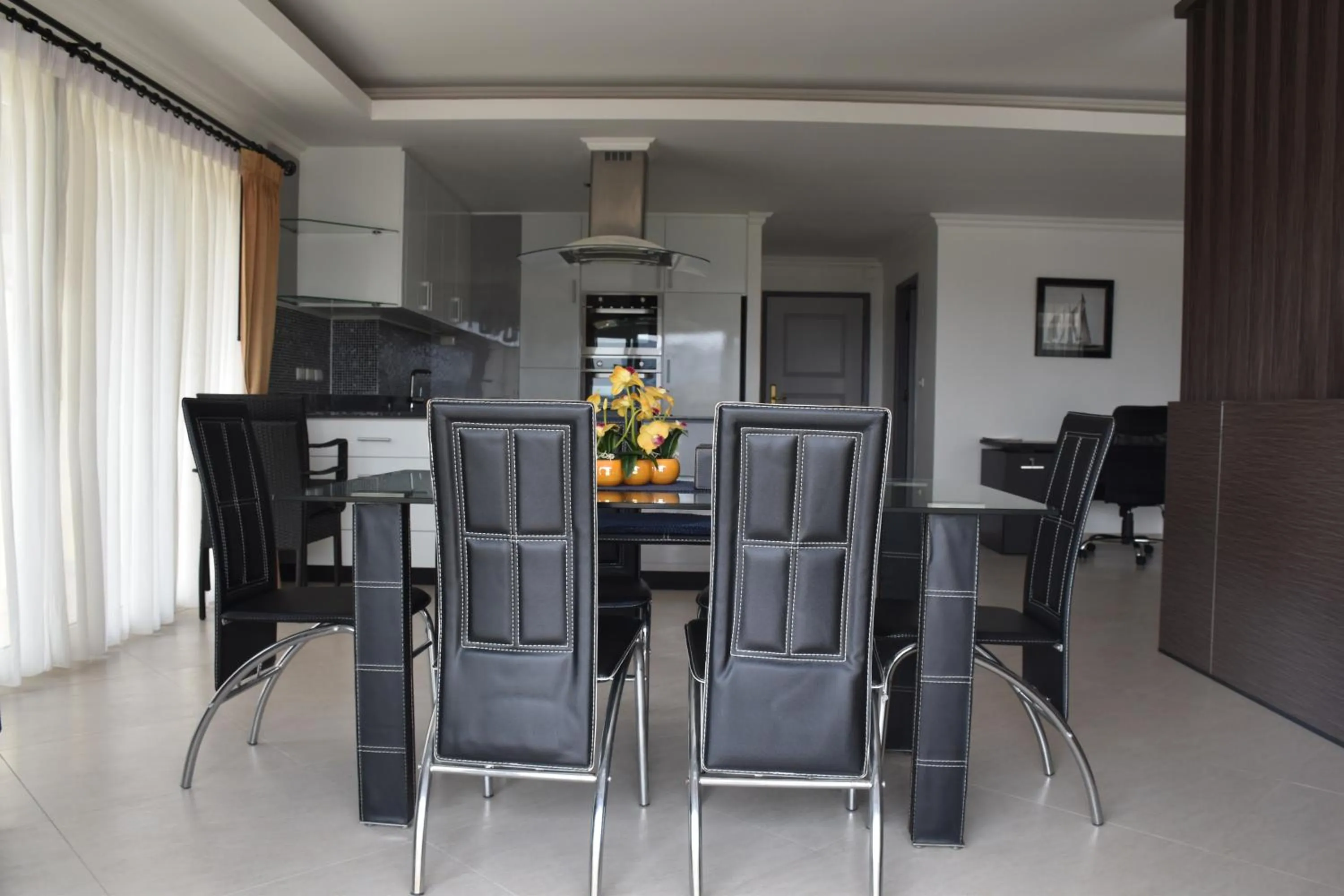 Photo of the whole room in View Talay Residence 6 Wongamat Beach