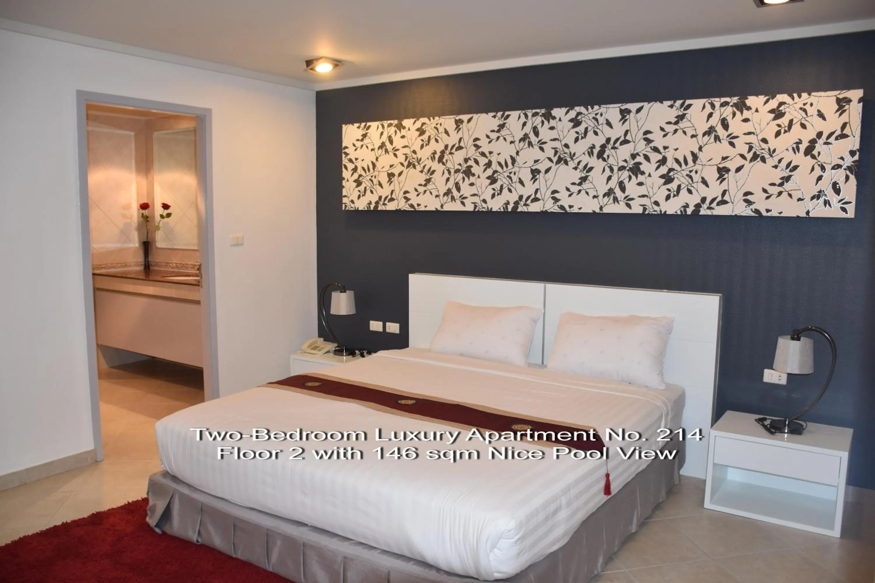 Photo of the whole room, Bed in View Talay Residence 6 Wongamat Beach