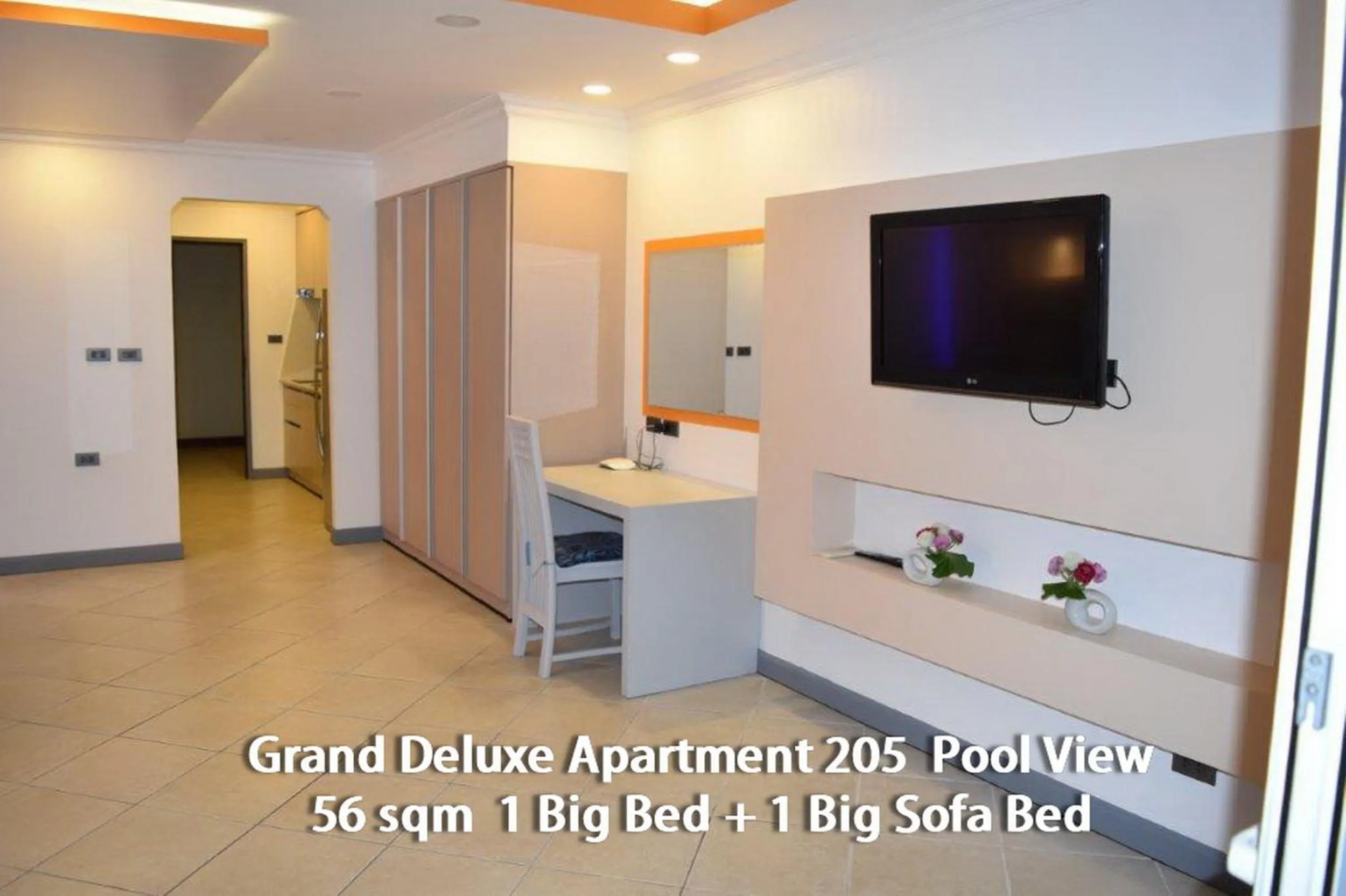 Photo of the whole room in View Talay Residence 6 Wongamat Beach