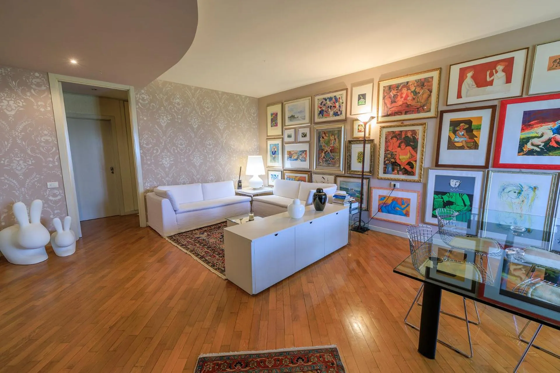 Communal lounge/ TV room, Bed in B&B Il Tiglio