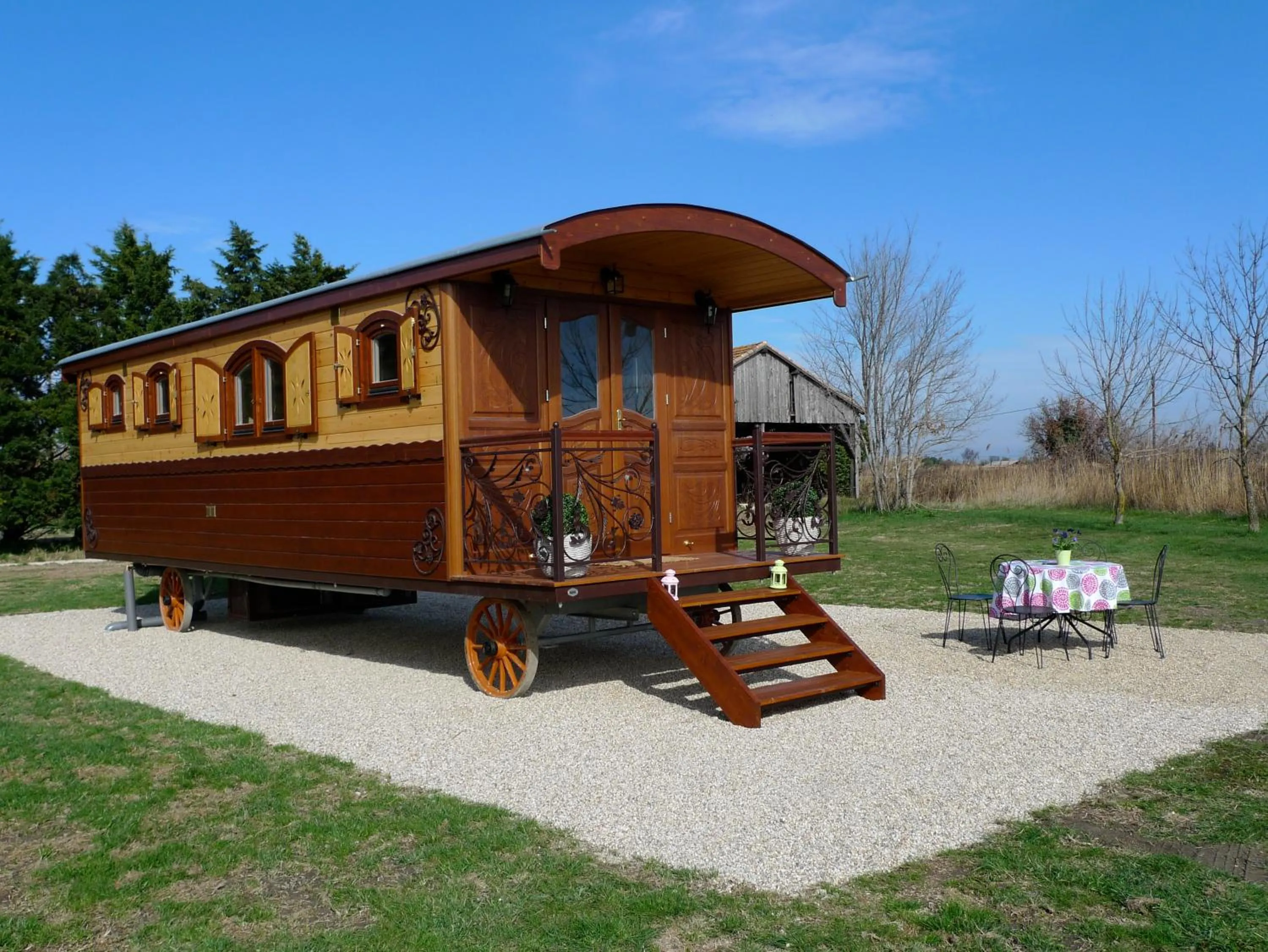 Photo of the whole room in Mas Petit Prince