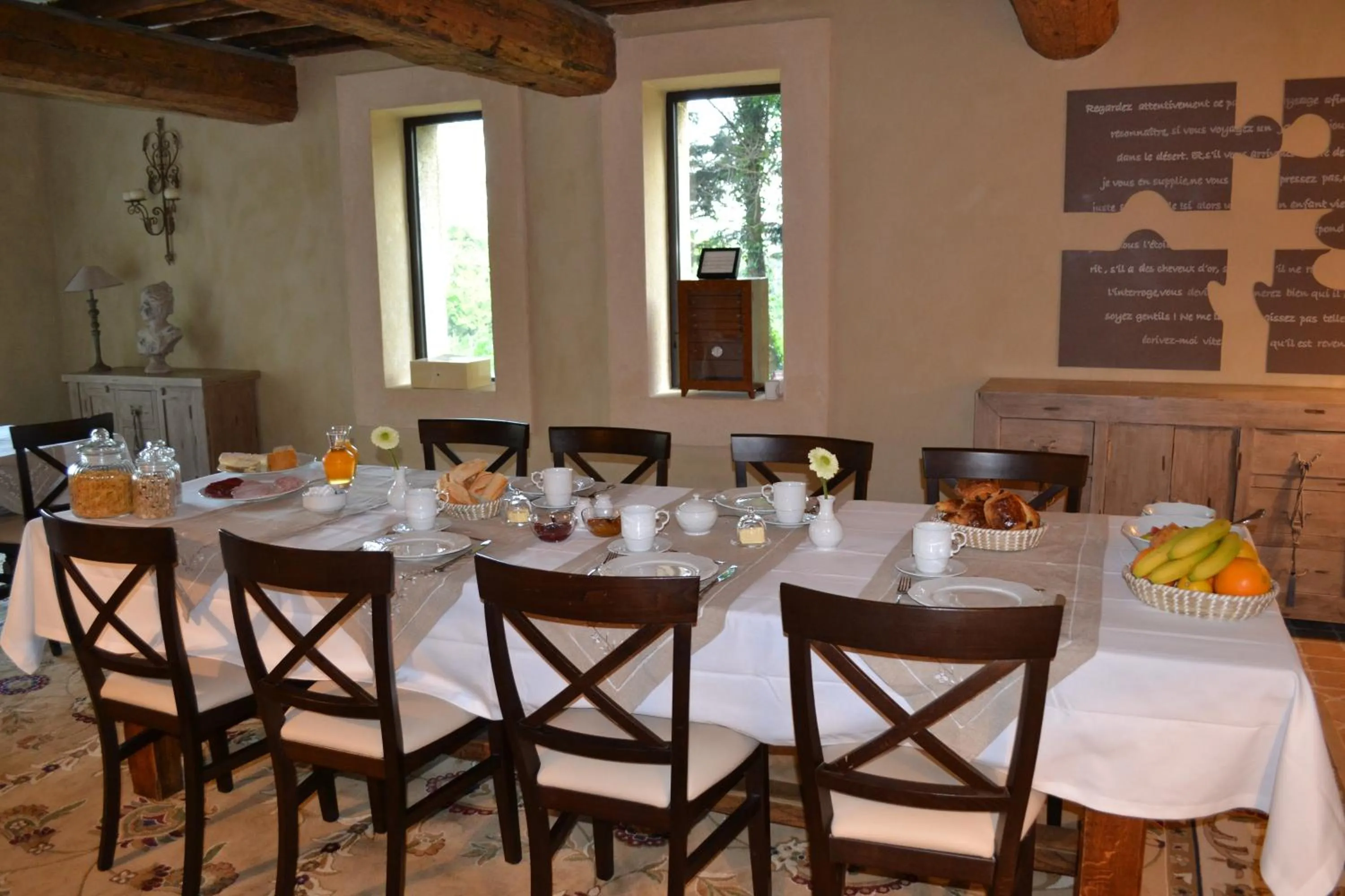 Breakfast in Mas Petit Prince