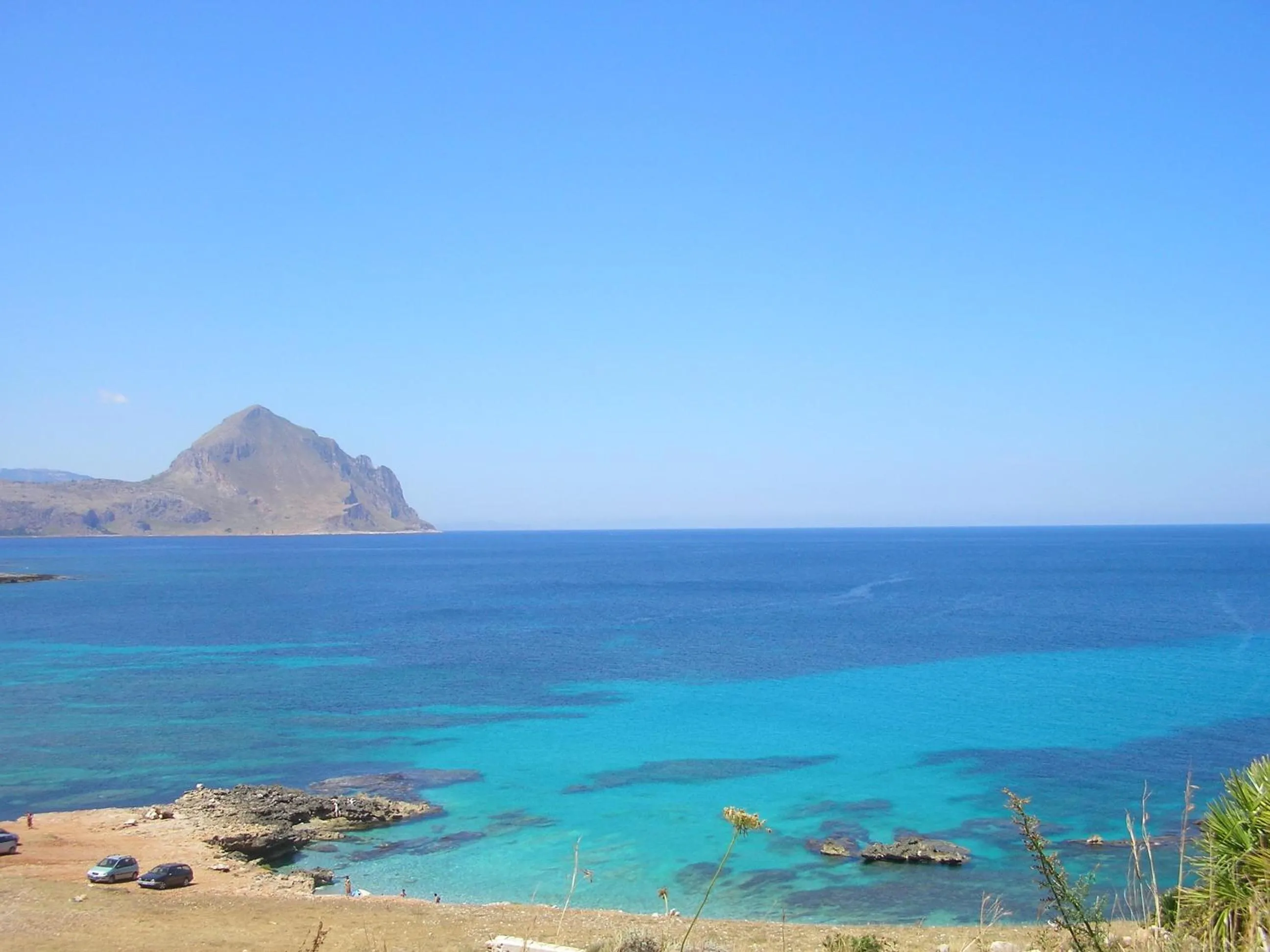 Natural landscape in Baia Cofano Home