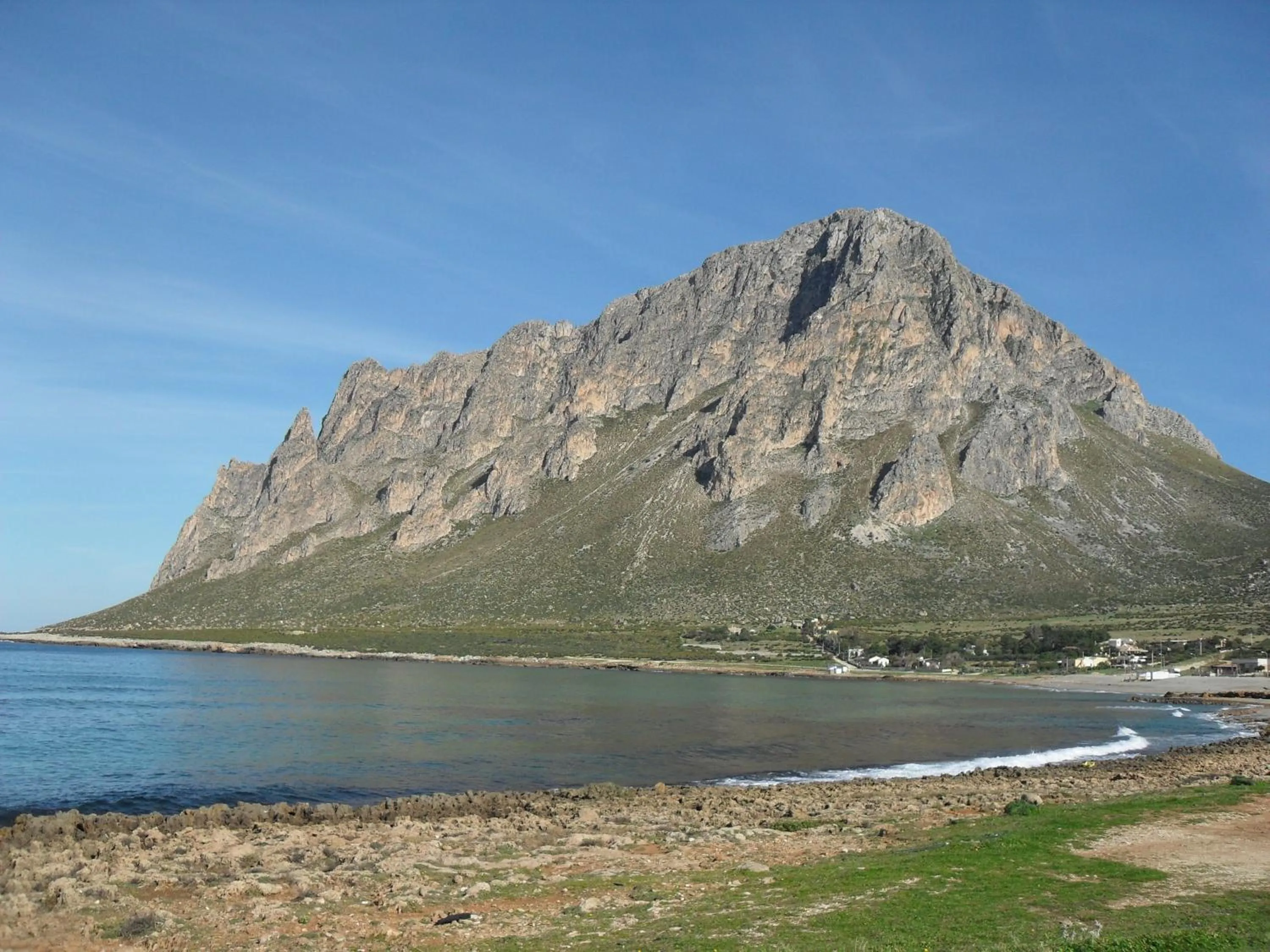 Natural landscape in Baia Cofano Home