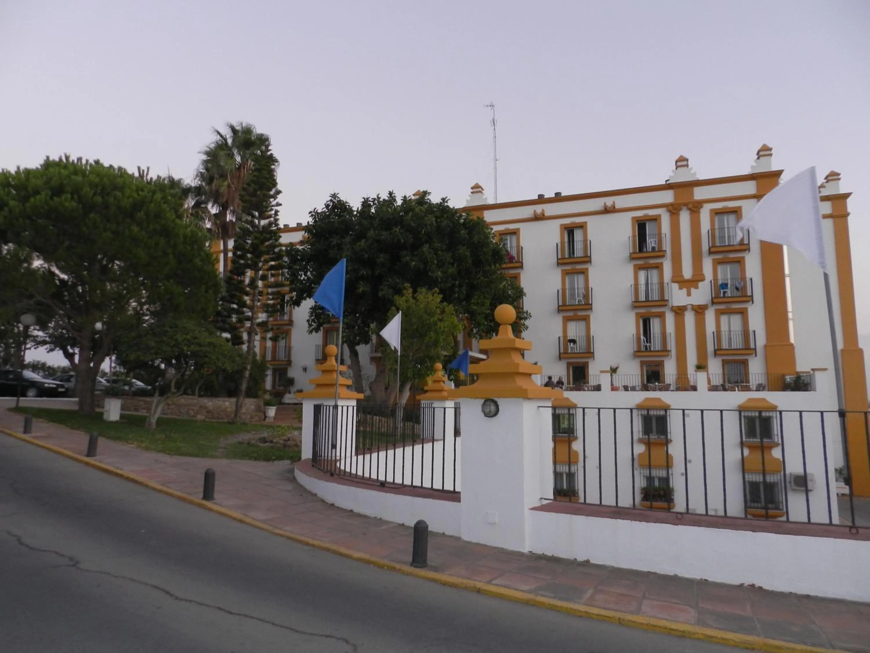 Facade/entrance in Hotel Balneario de Chiclana