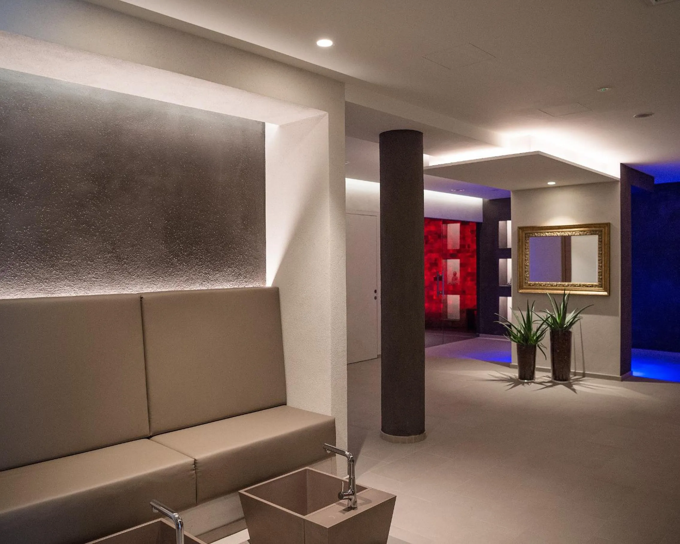 Sauna in FAYN garden retreat hotel