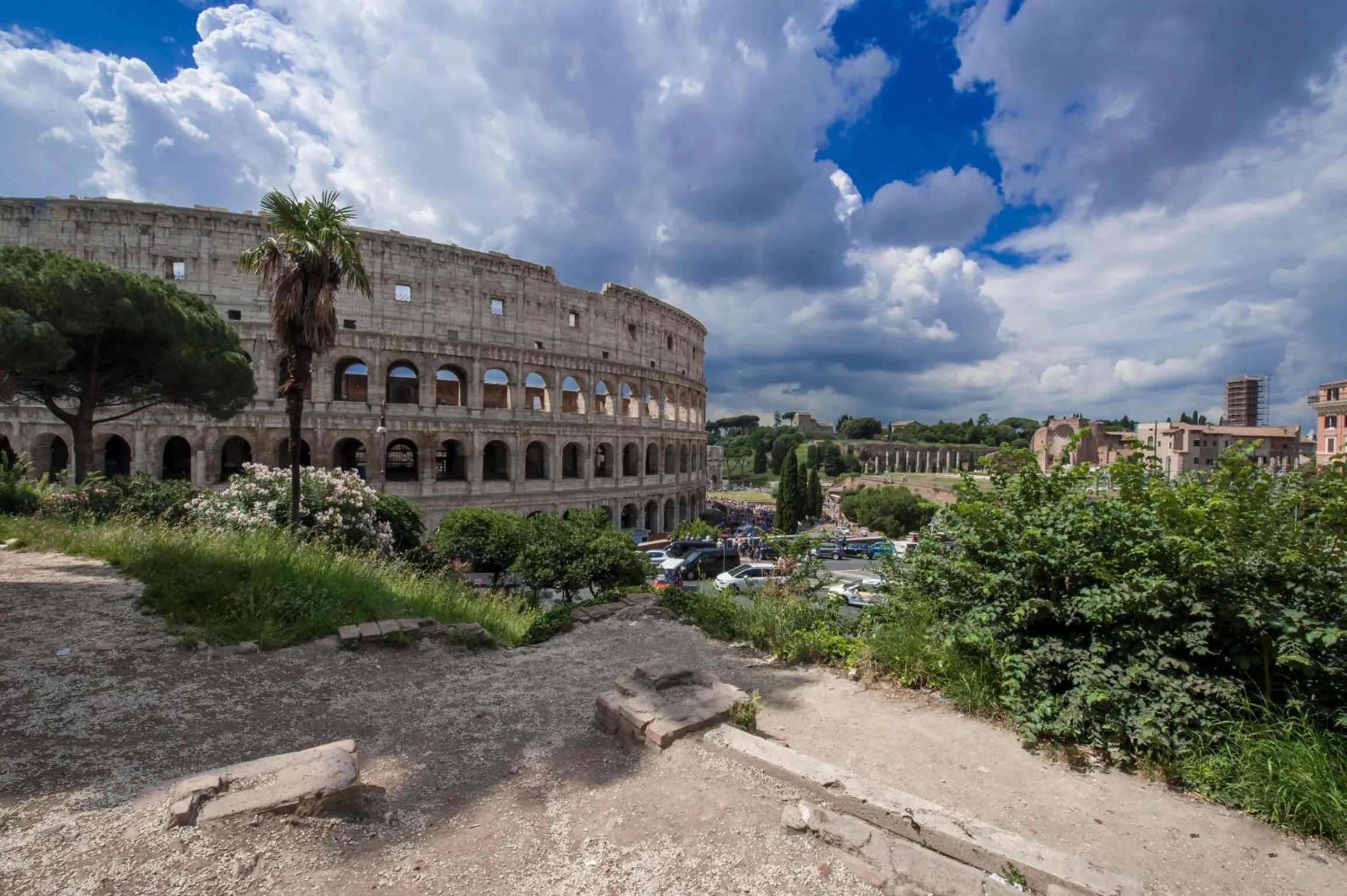 Property building in Colosseum Corner