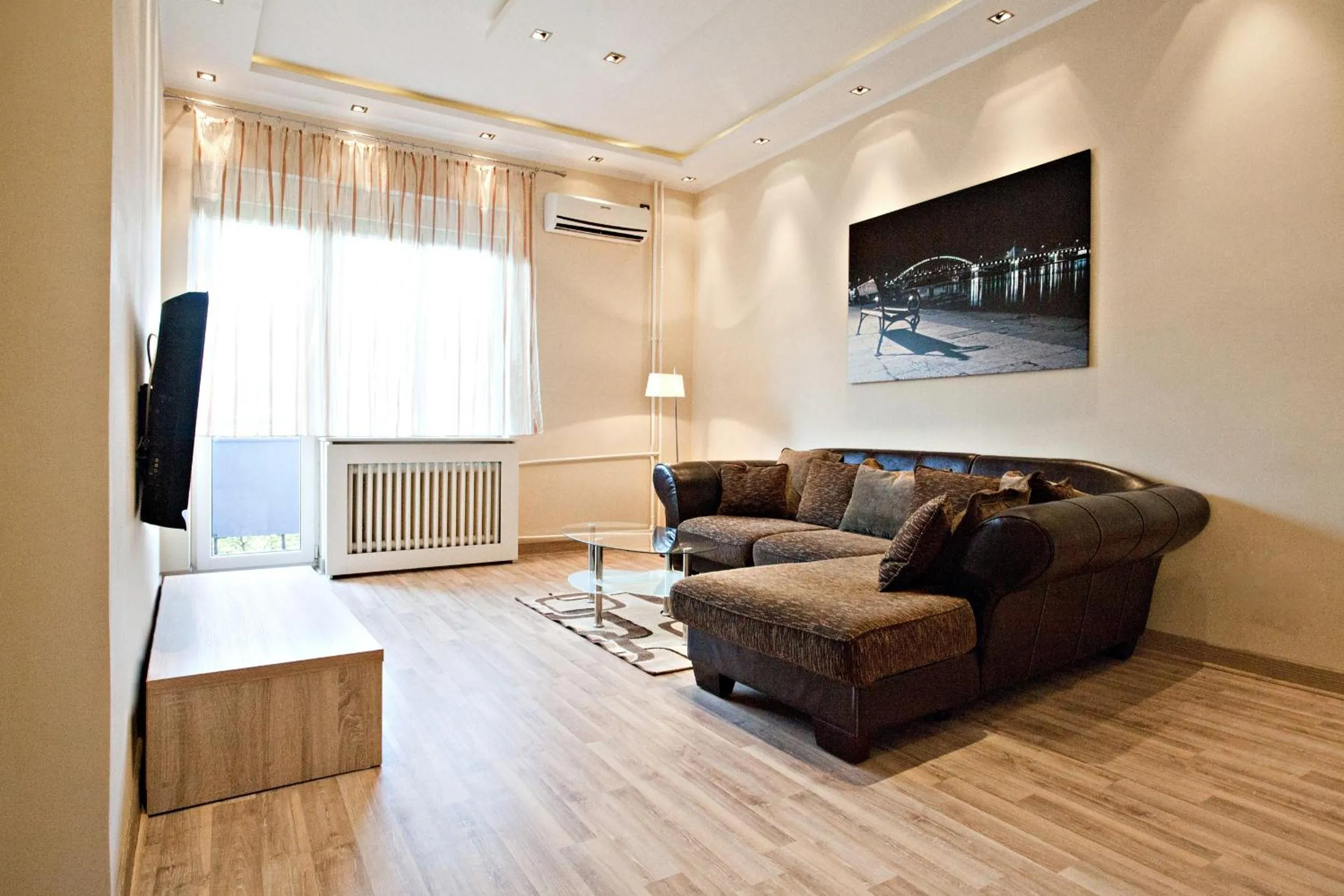 Two-Bedroom Apartment with Balcony in Feel Belgrade Bohemian Apartment