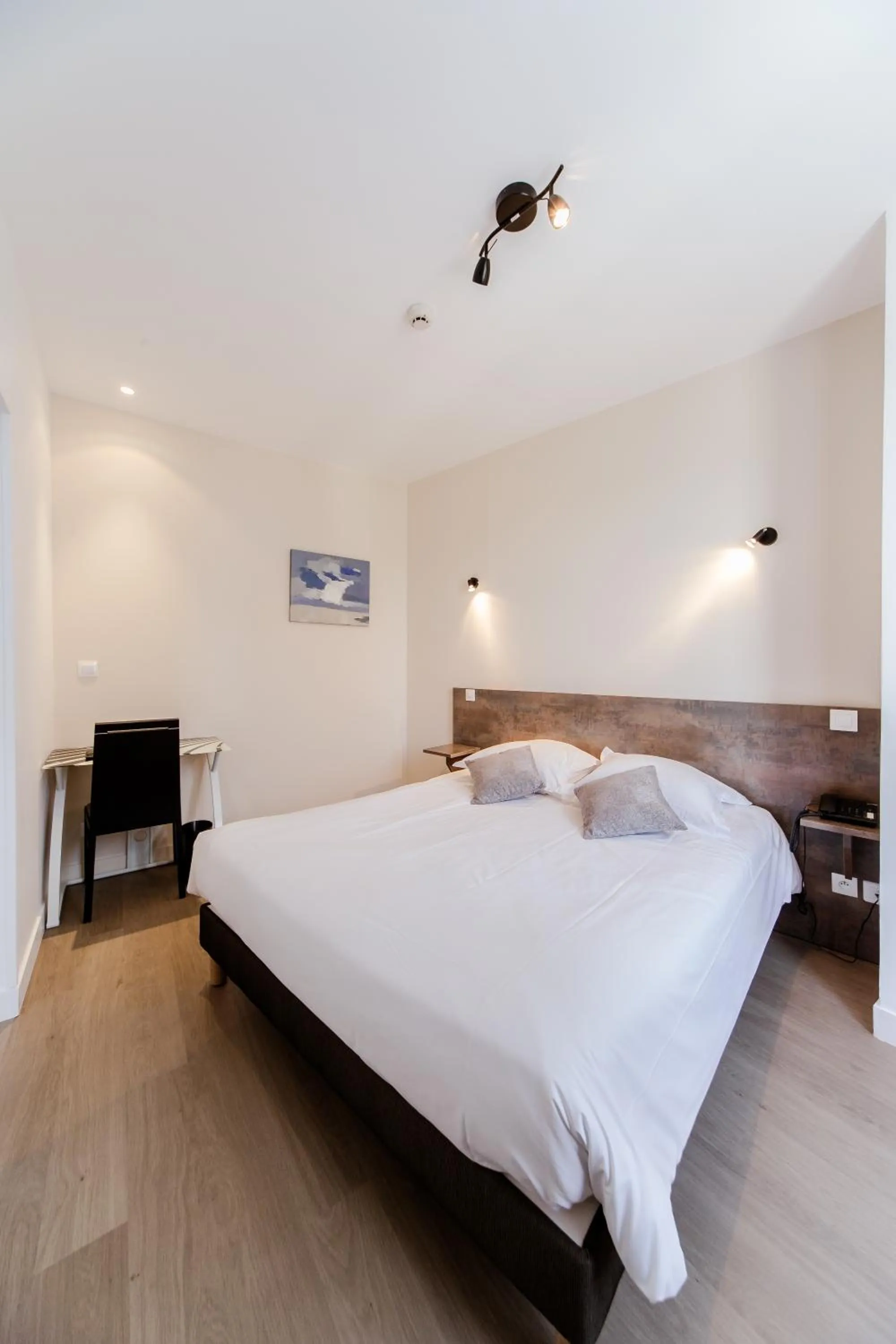 Bedroom, Bed in LOGIS HOTEL - Le Petit Bellon