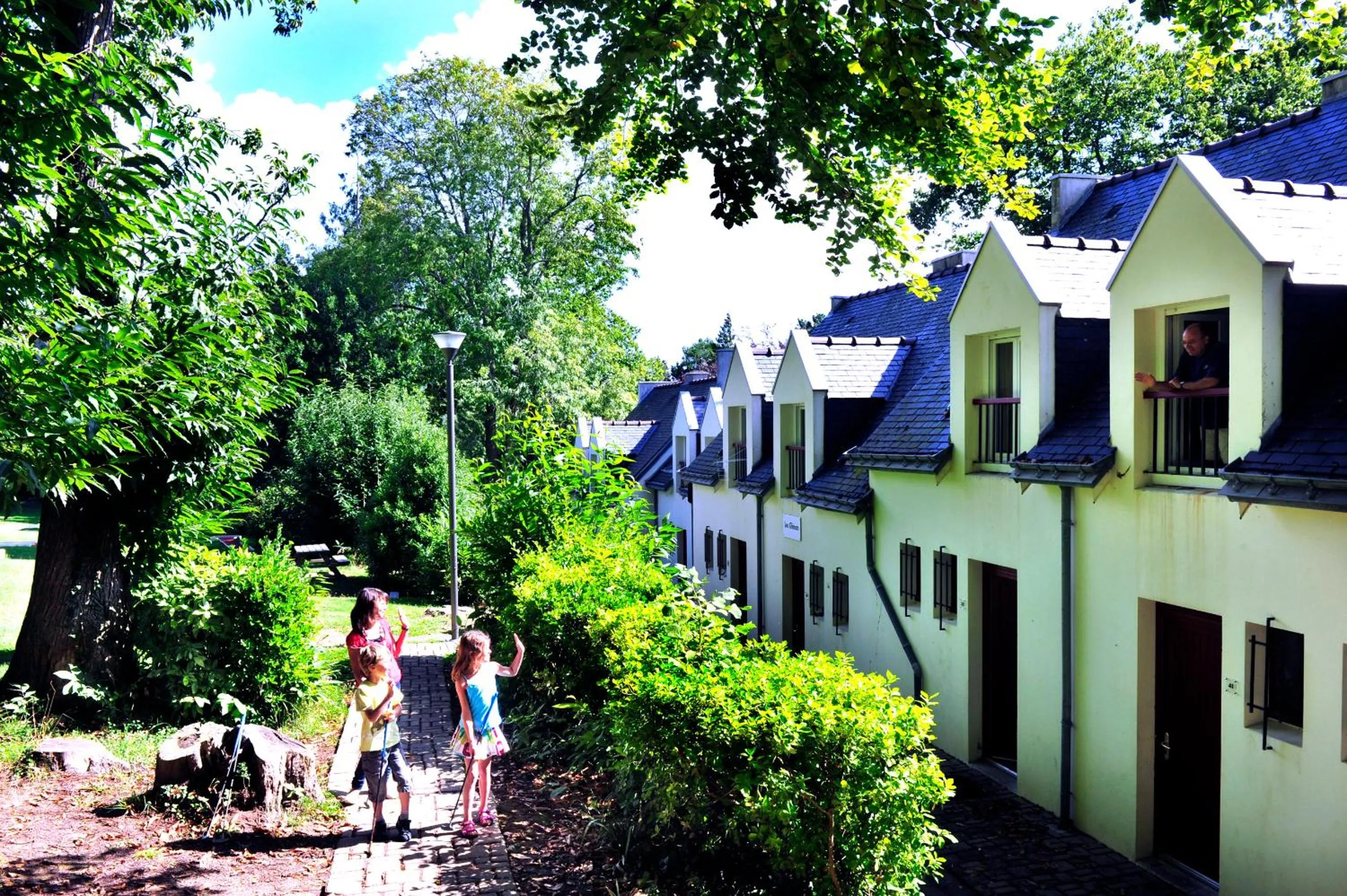 Facade/entrance in VTF Ker Belen