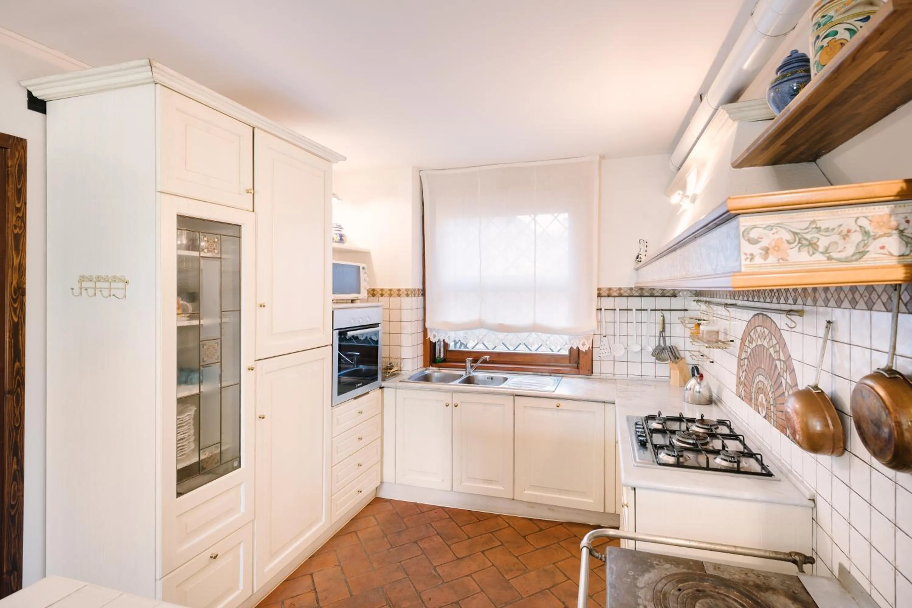 Kitchen or kitchenette in Villa Rosalia
