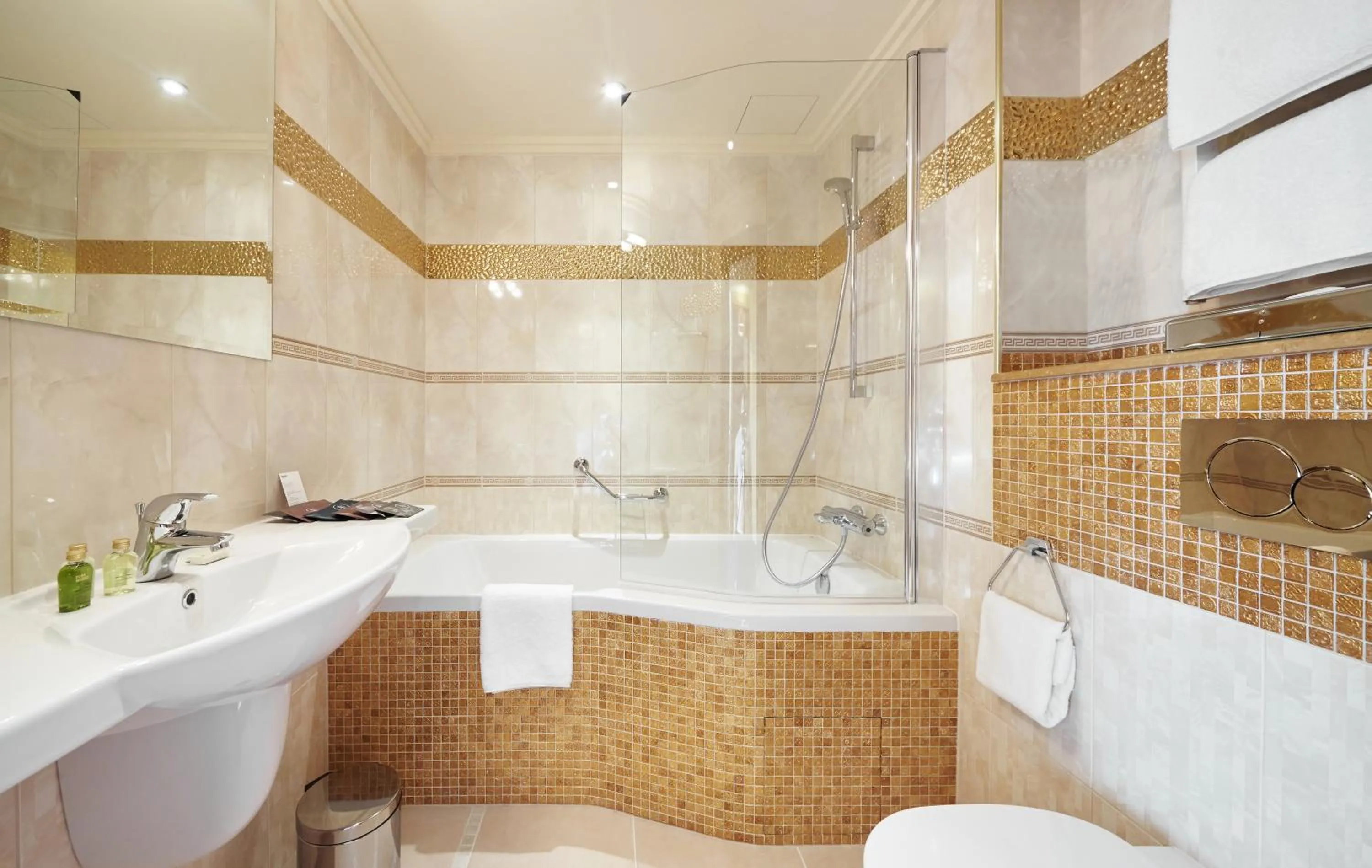 Bathroom in Occidental Praha Wilson