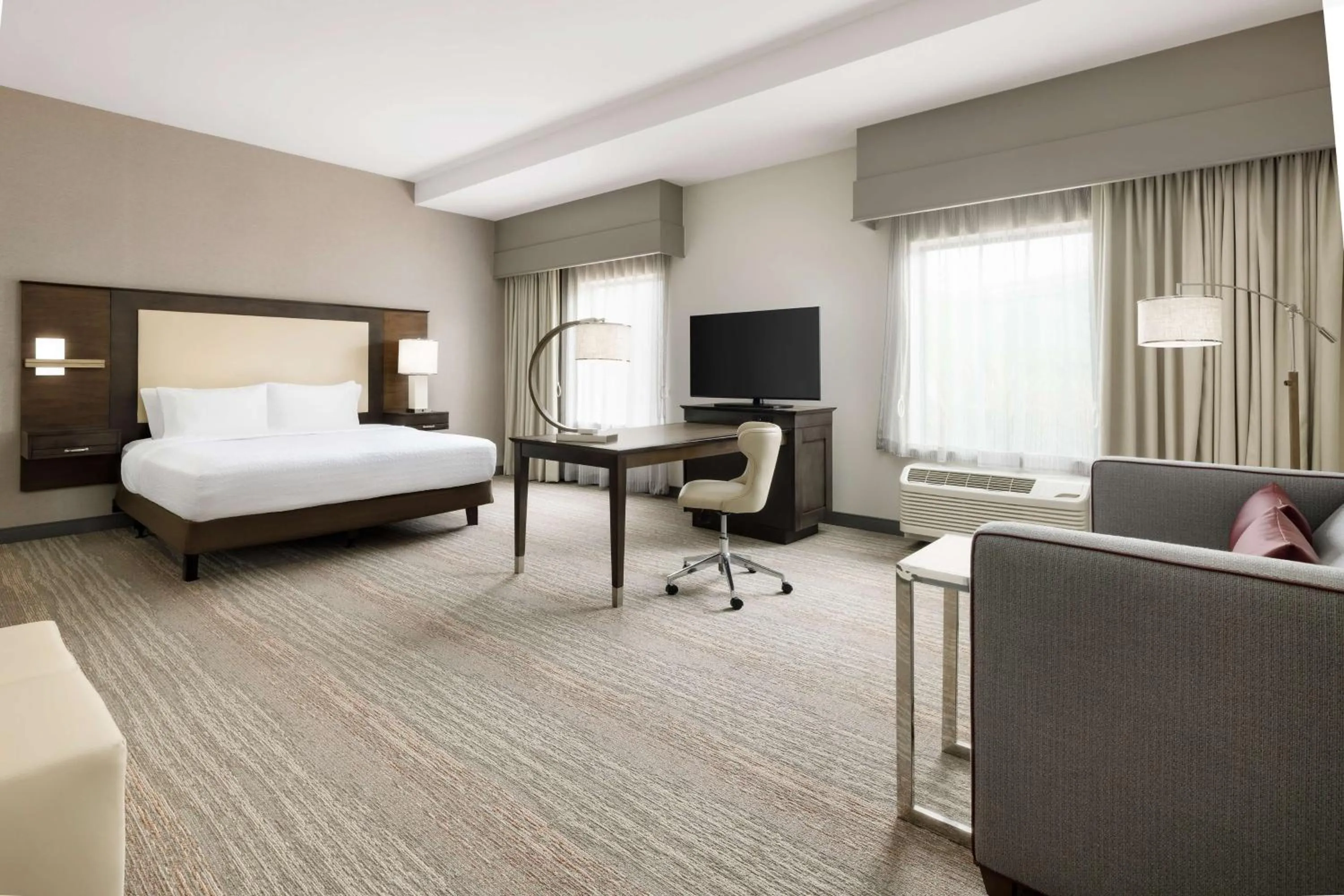 Bedroom, Bed in Hampton Inn & Suites - Napa, CA