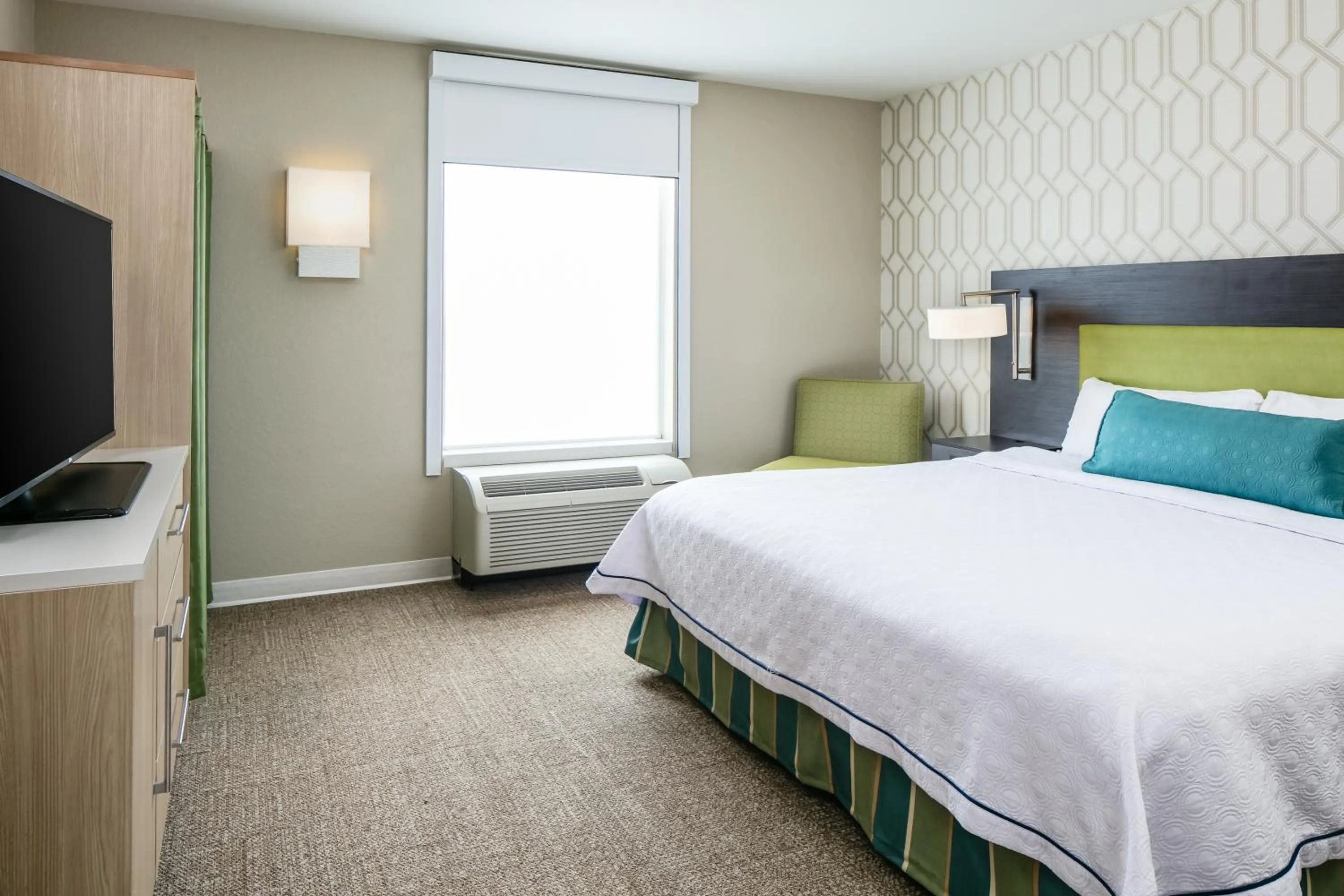 Bed in Home2 Suites by Hilton Milwaukee Brookfield