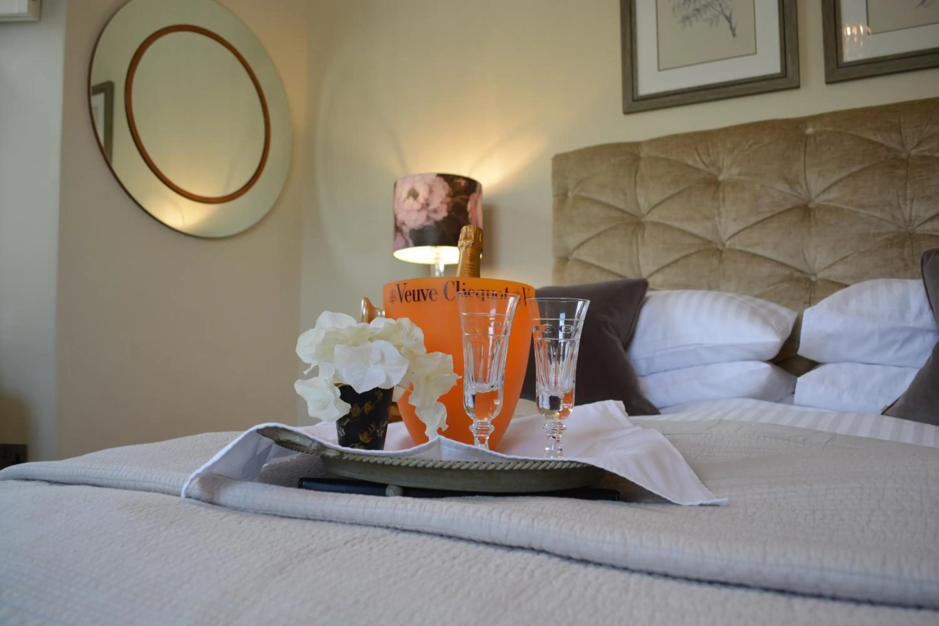 Bedroom, Bed in Raise View House