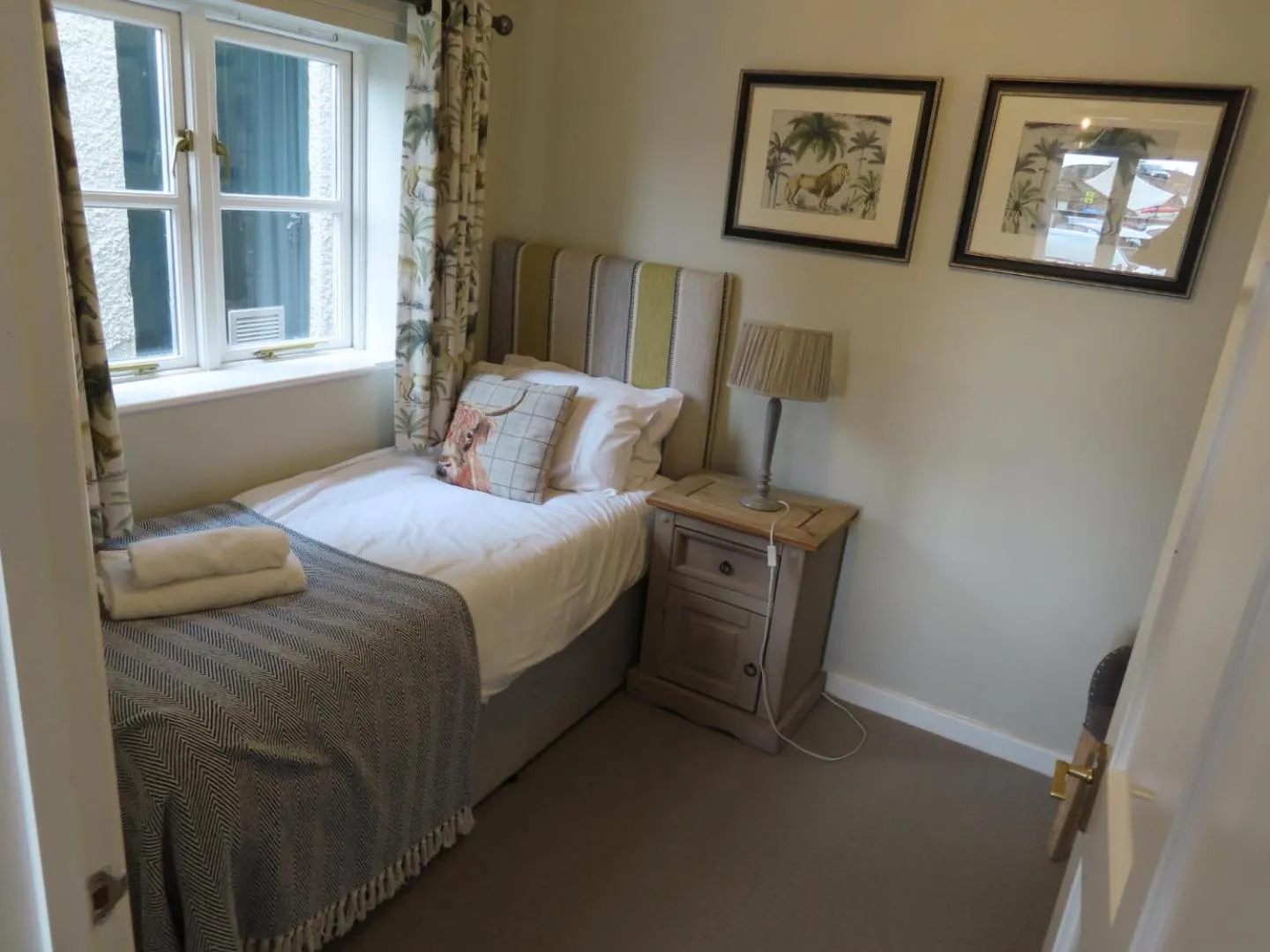 Bedroom, Bed in The Riverside