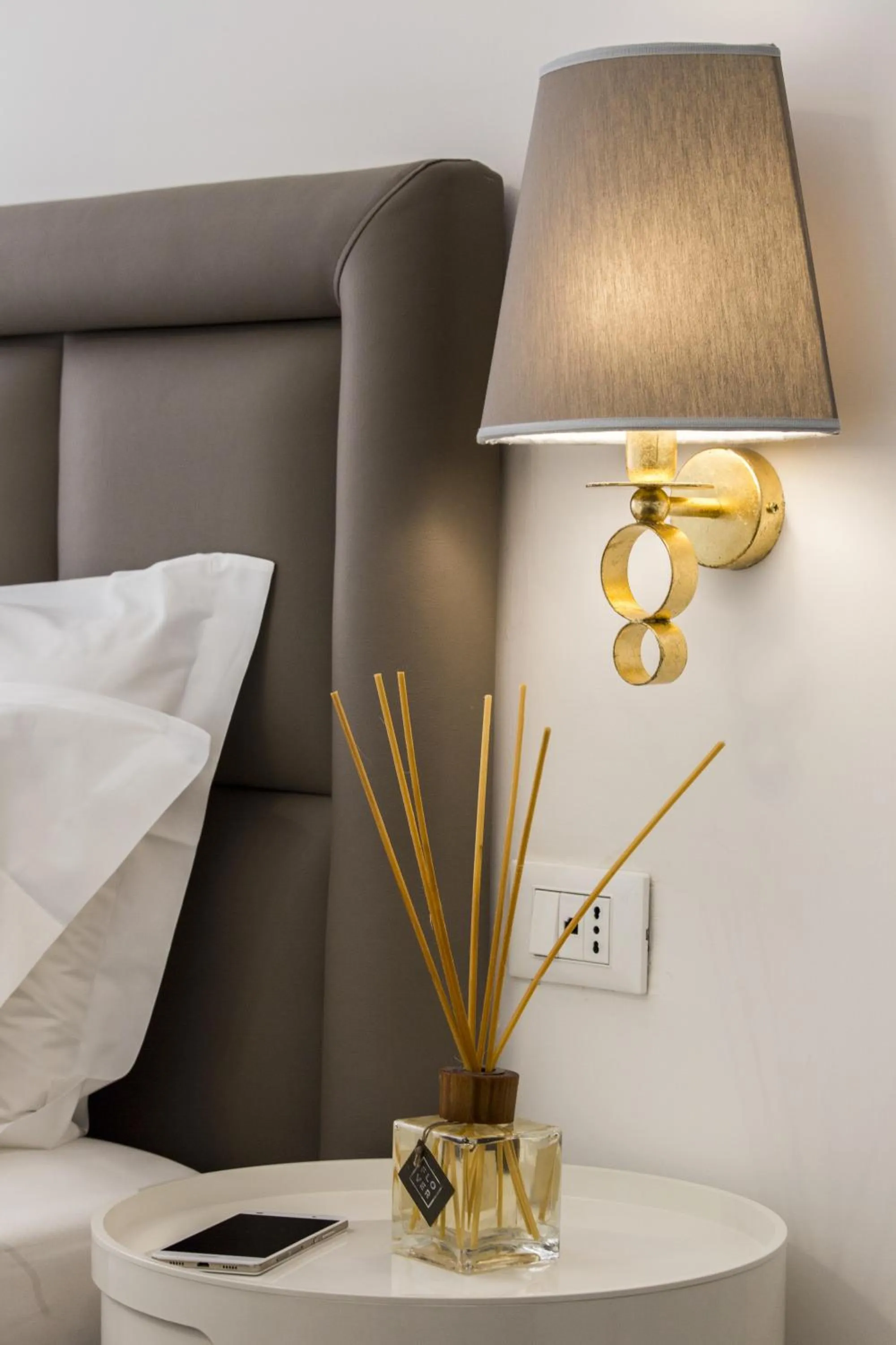 Decorative detail in Napoli Class