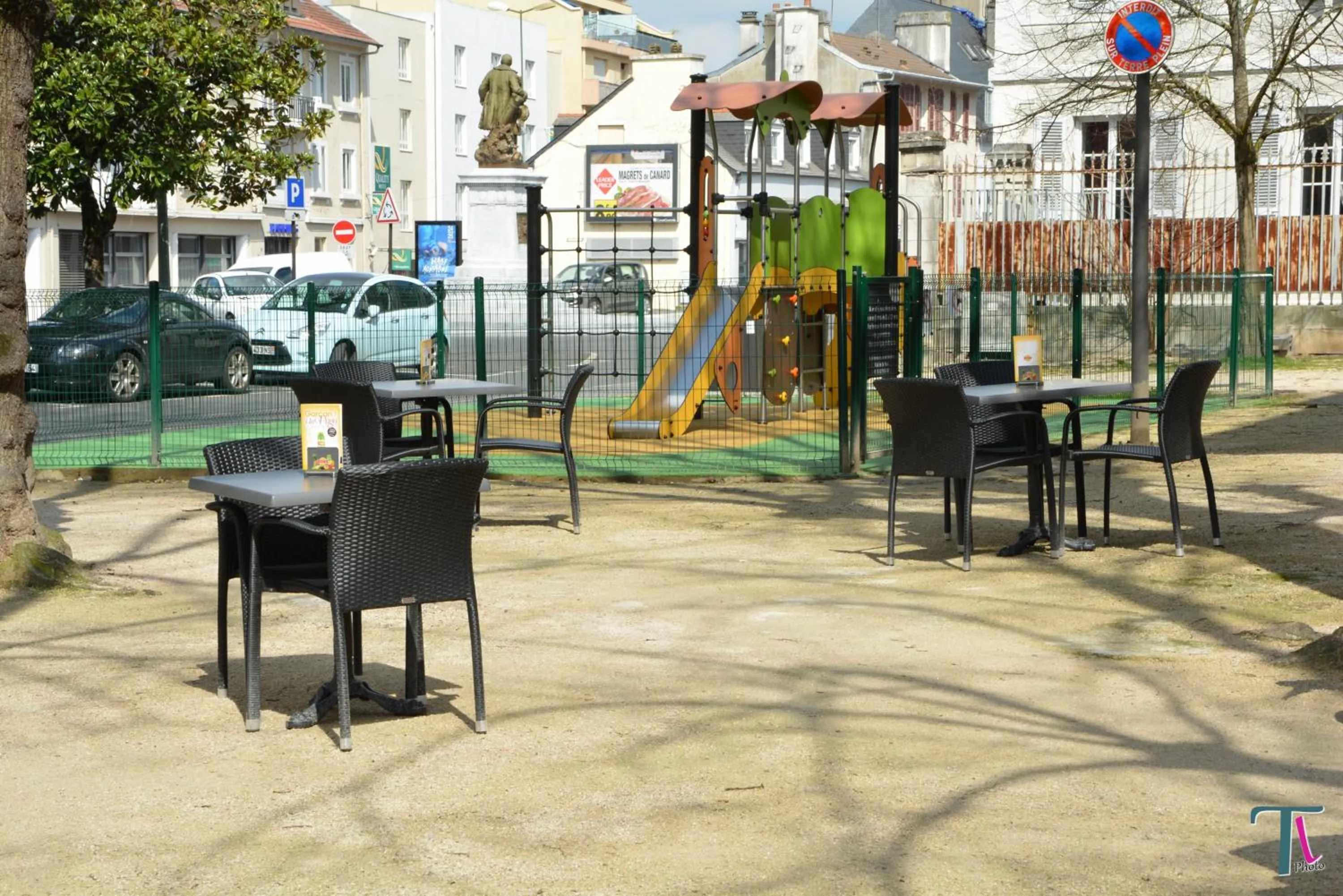 Patio in Le Matisse Pau Centre