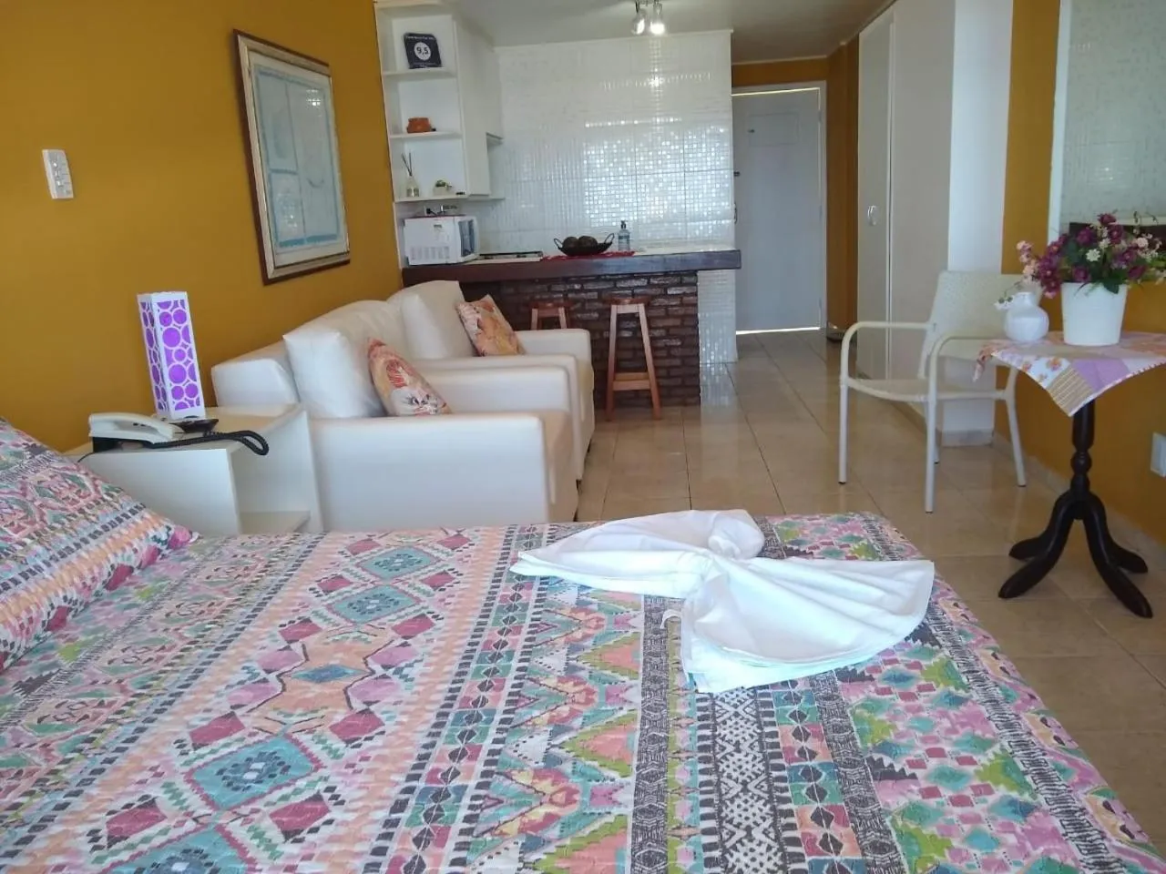 Photo of the whole room, Bed in Farol Barra Flat 202