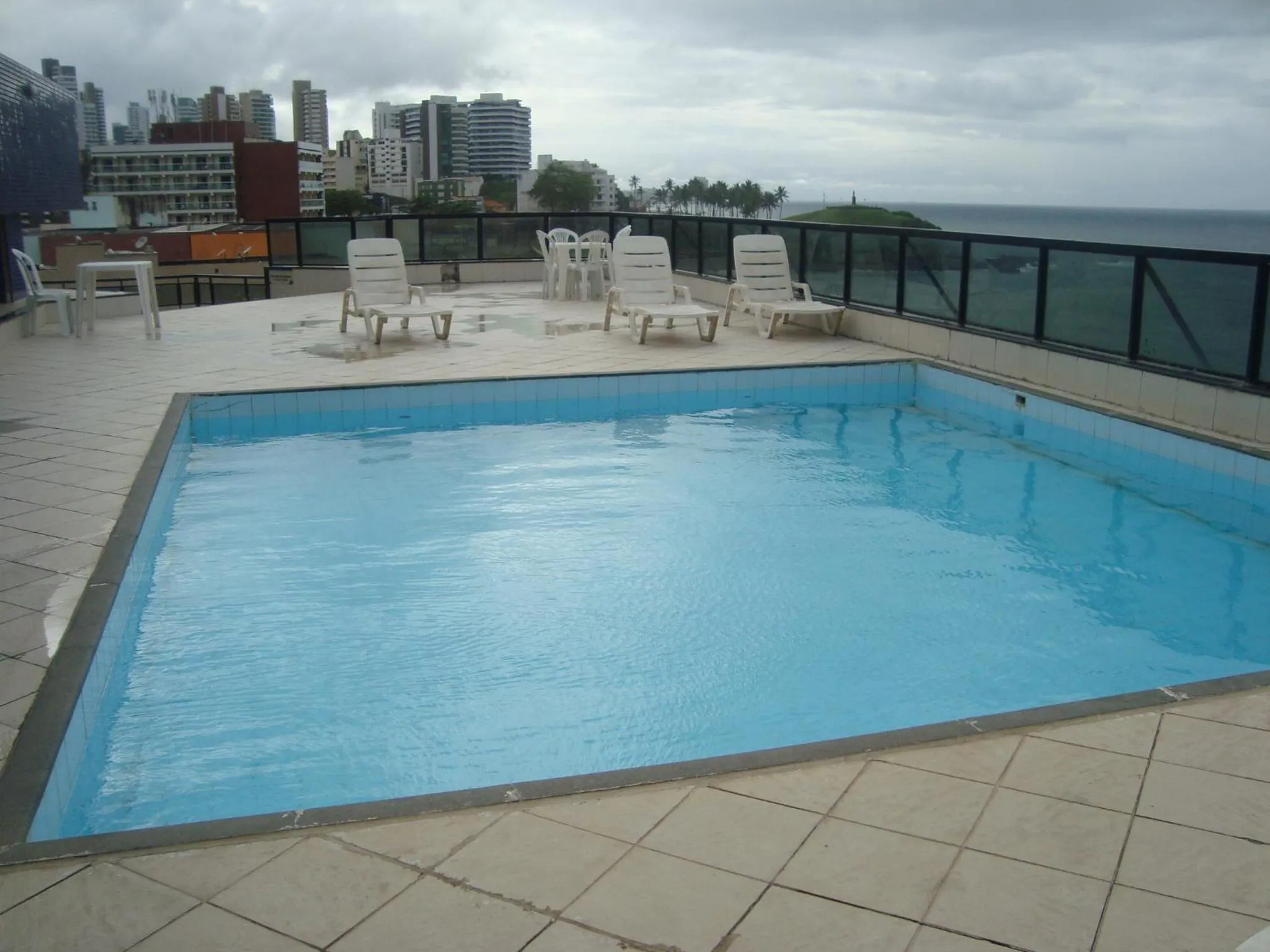Pool view in Farol Barra Flat 202