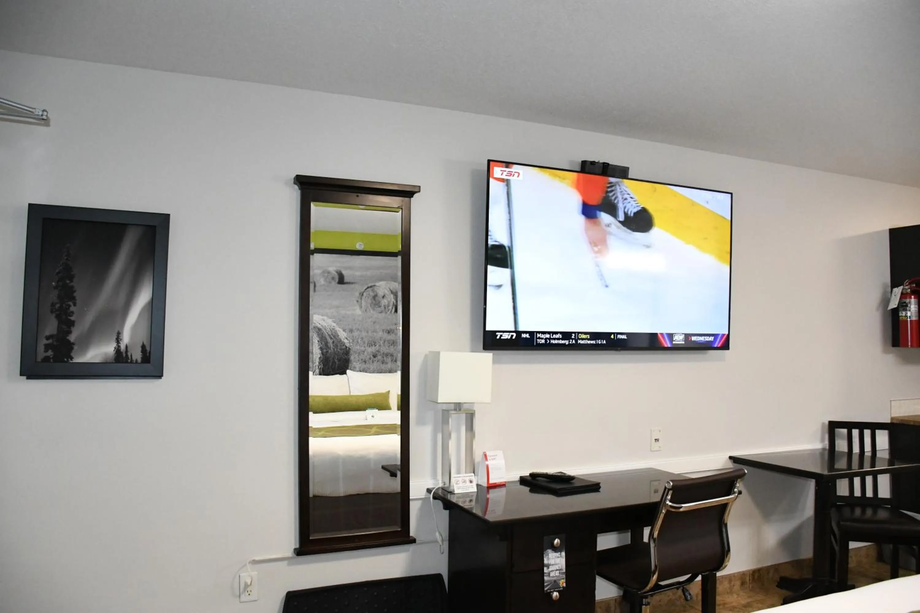 Super 8 by Wyndham Fort McMurray