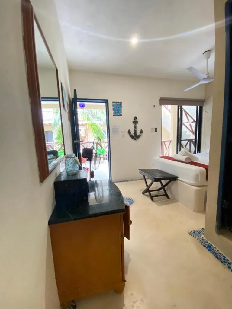 hair dresser in La Constanza de Rulo