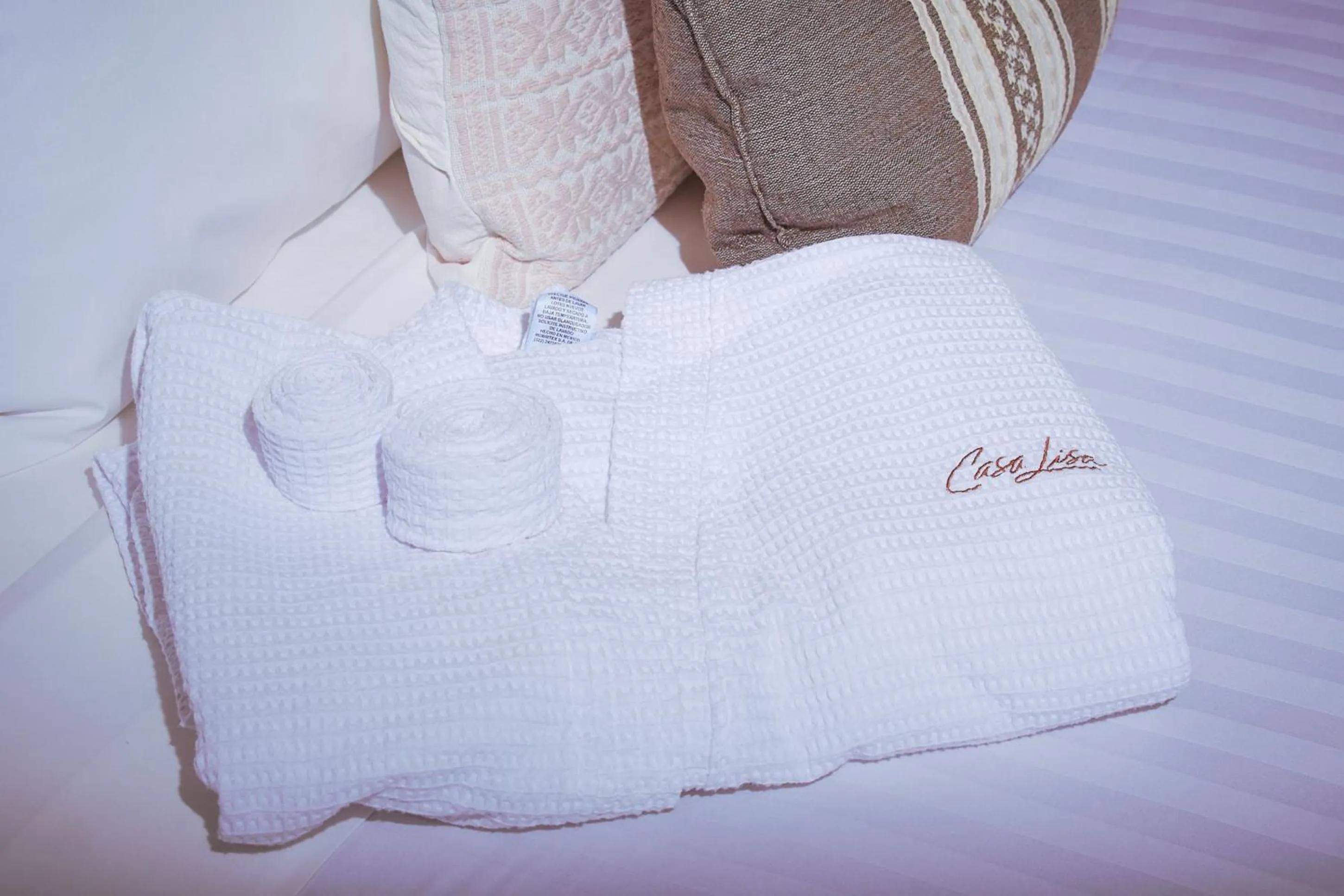 Bathroom, Bed in Casa Lisa