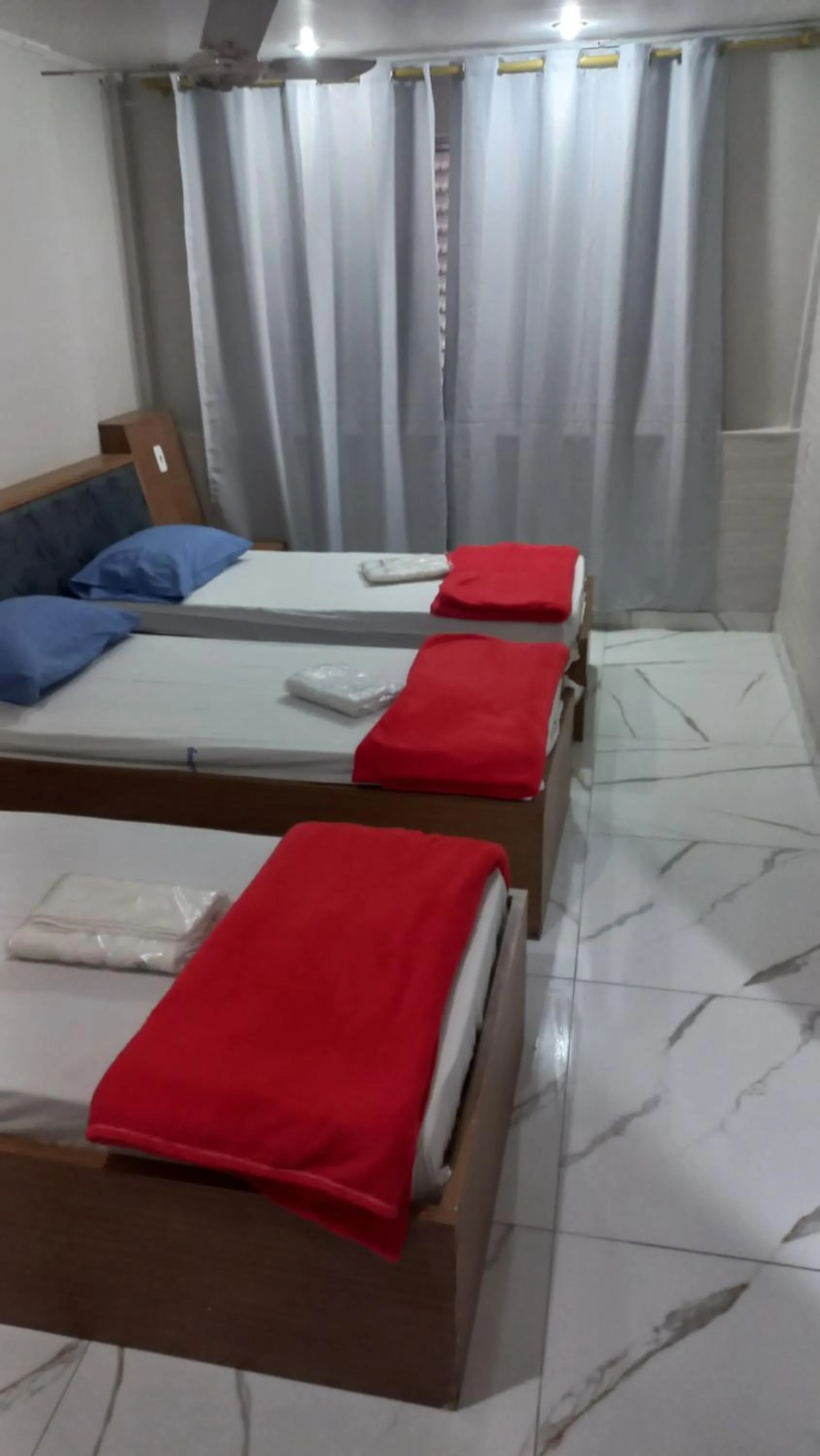 Bed in Hotel Mustang