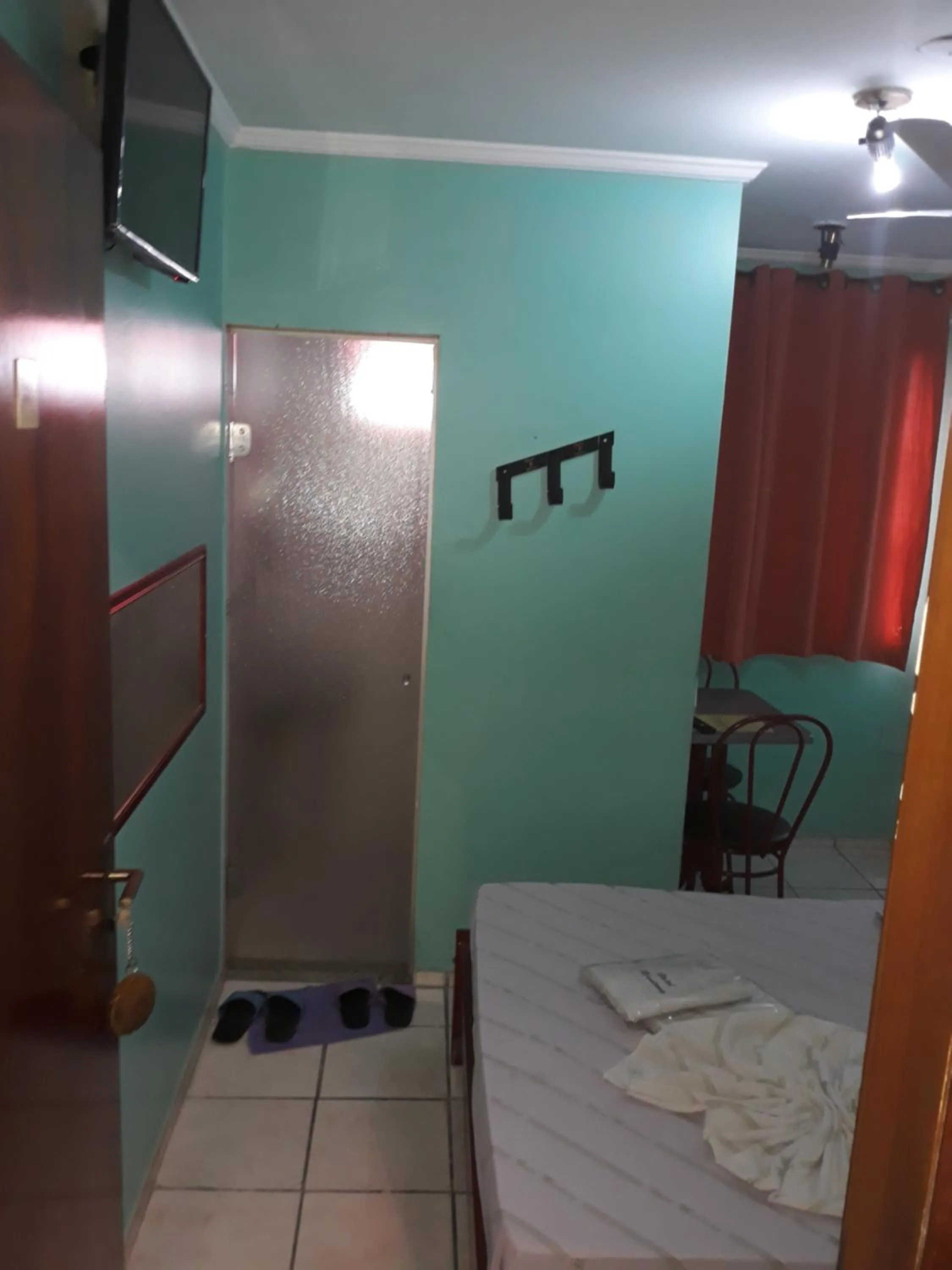 Bed in Hotel Mustang