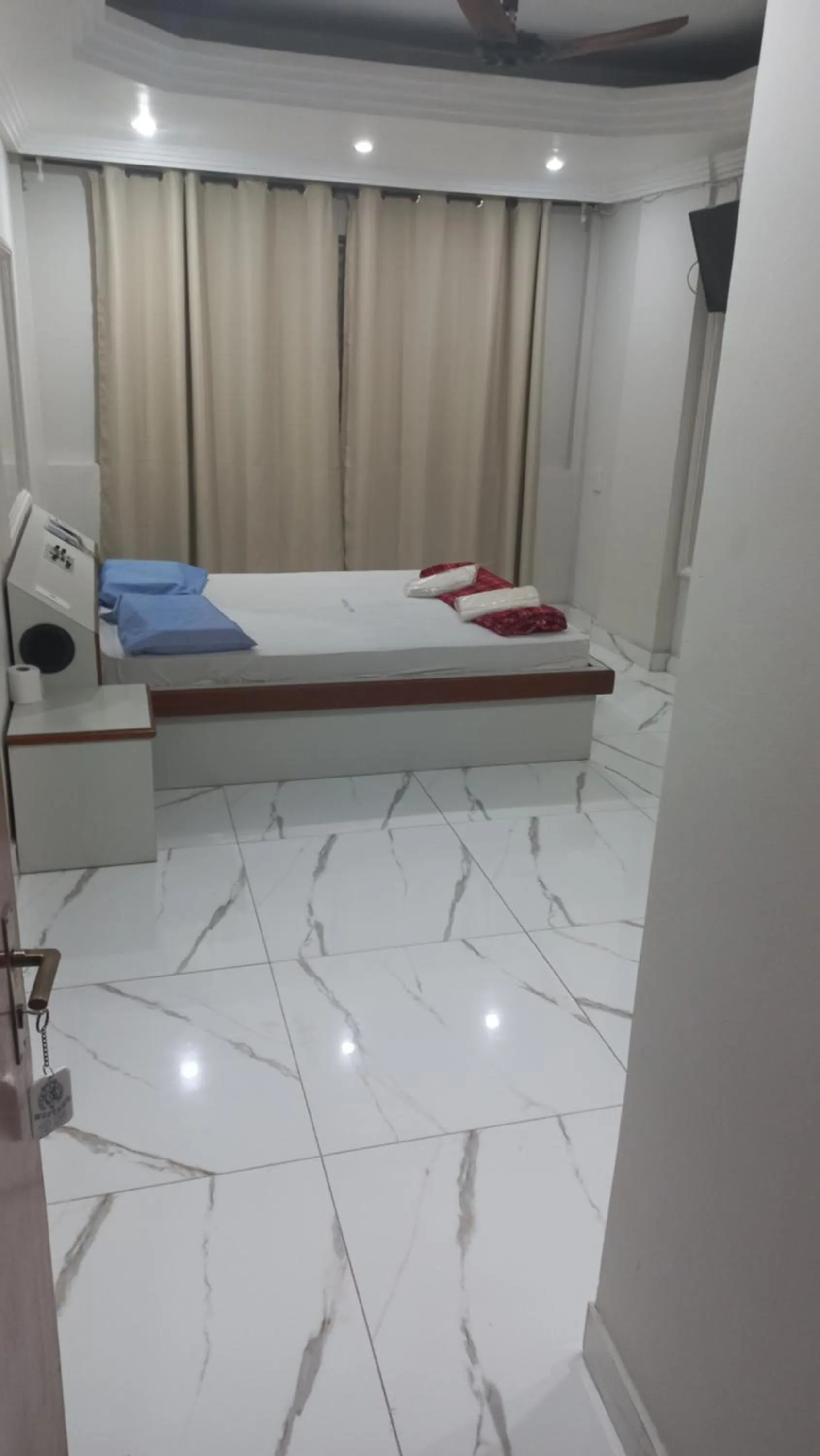 Bed in Hotel Mustang