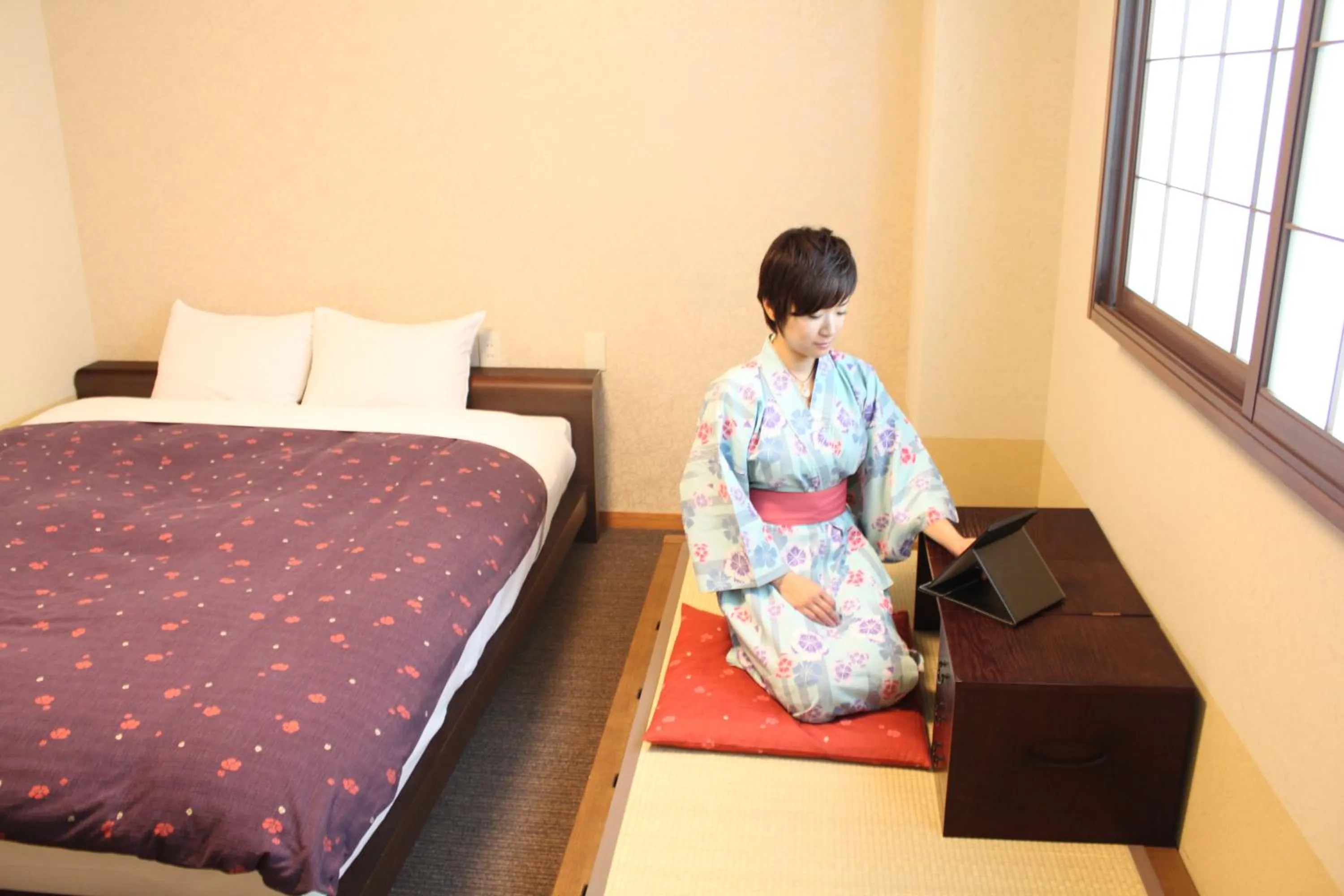 Photo of the whole room, Bed in K's House Takayama Oasis [2nd K's Hostel]