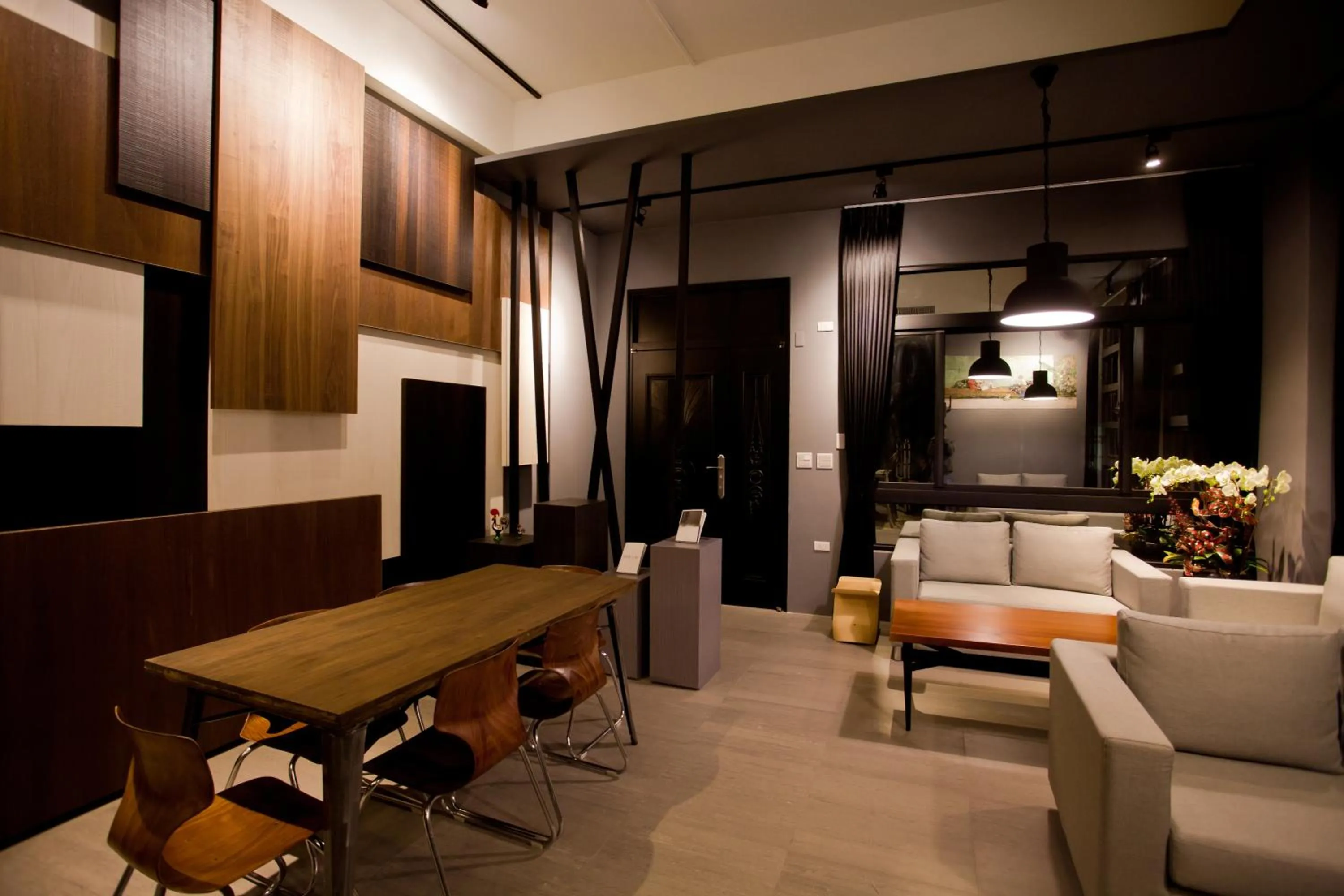 Restaurant/places to eat in ManMan B&B