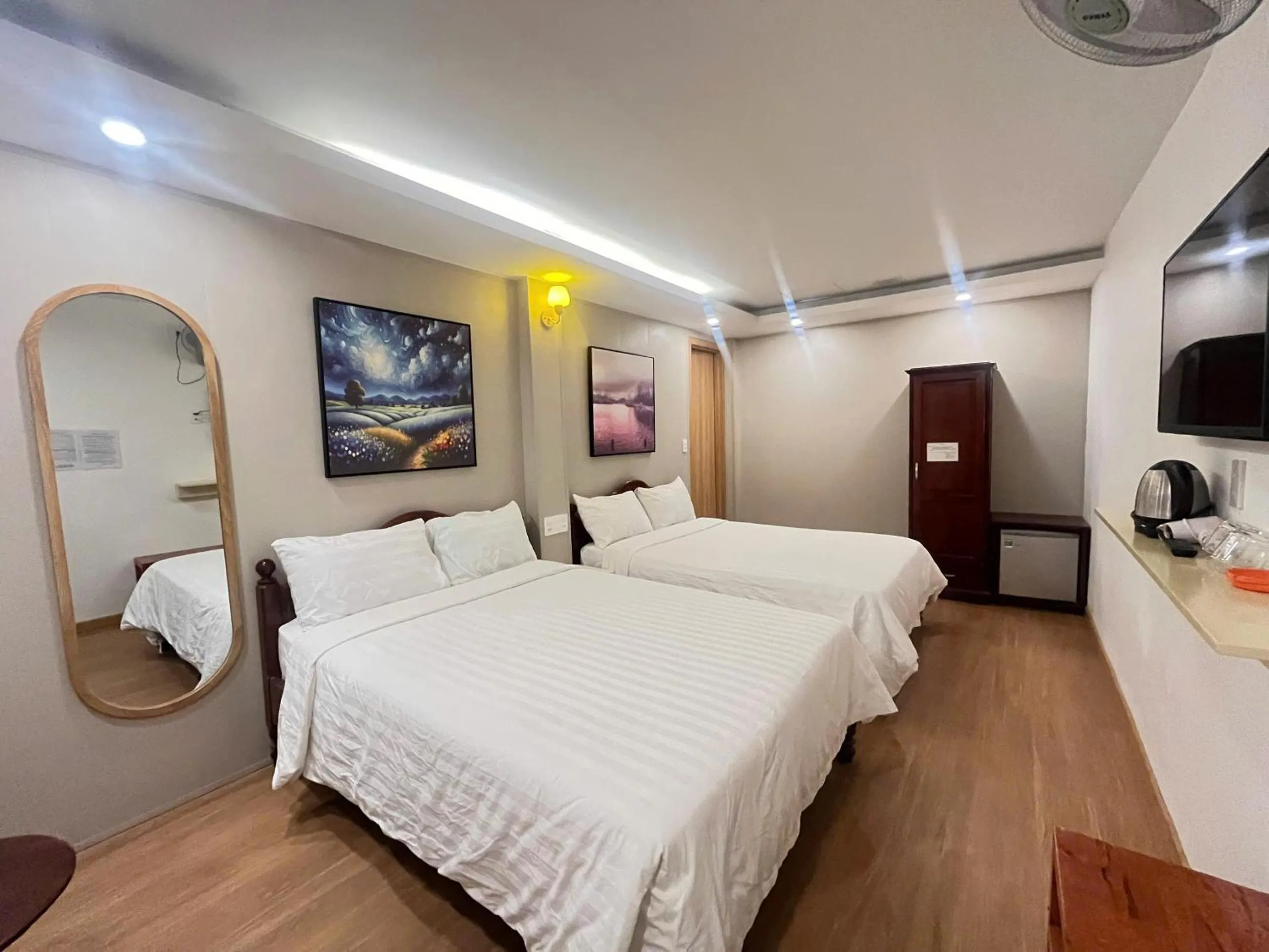 Bed in Tuyết Mai Hotel