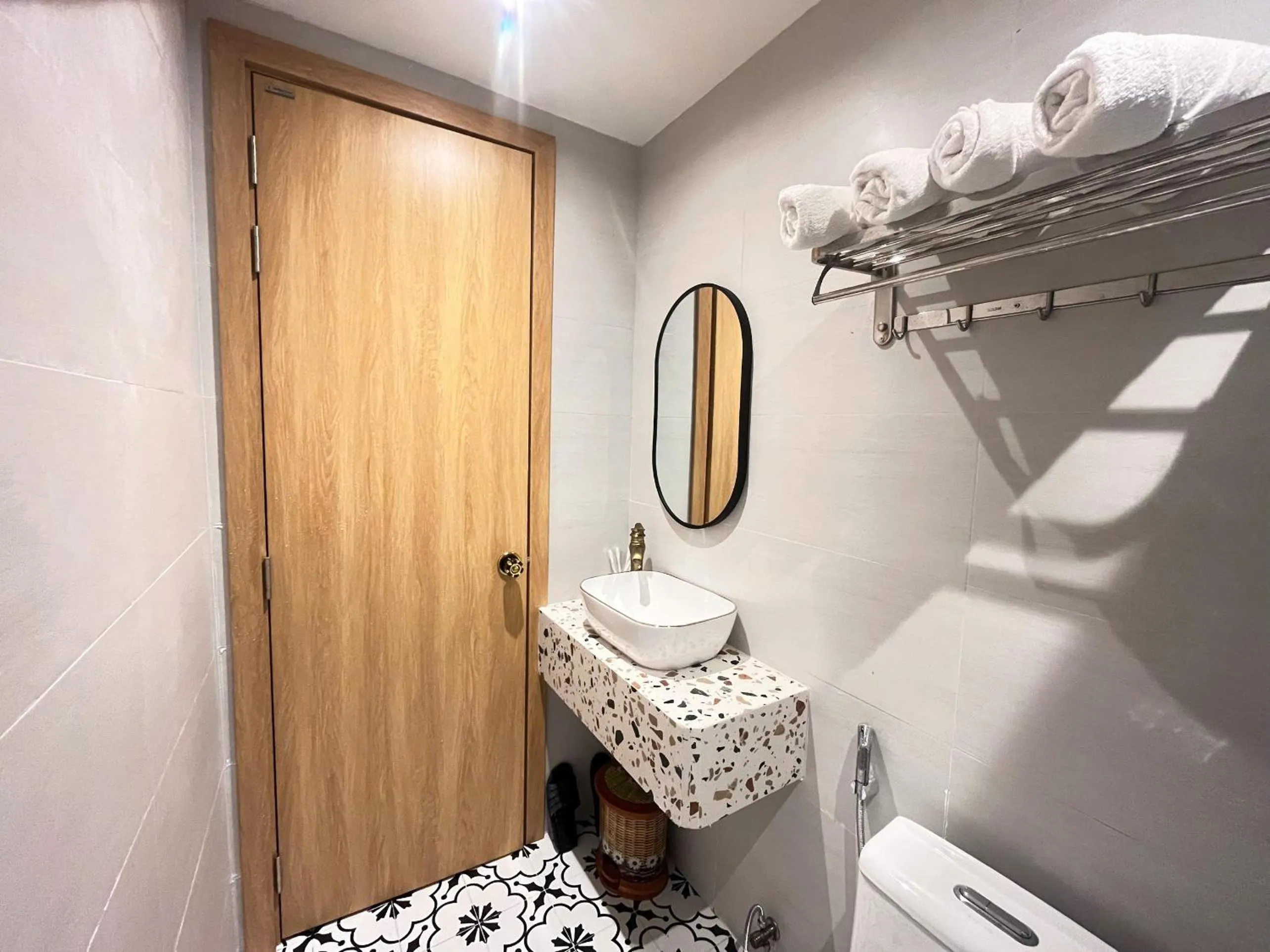 Toilet in Tuyết Mai Hotel