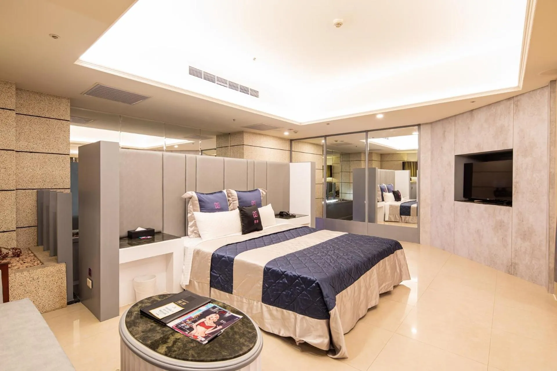 Bed in Discovery Motel - Nangang臺北市旅館349-2號