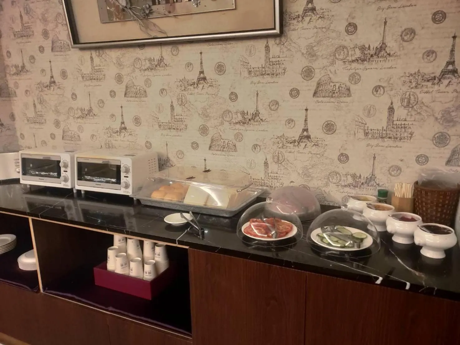 Restaurant/places to eat in Discovery Motel - Nangang臺北市旅館349-2號