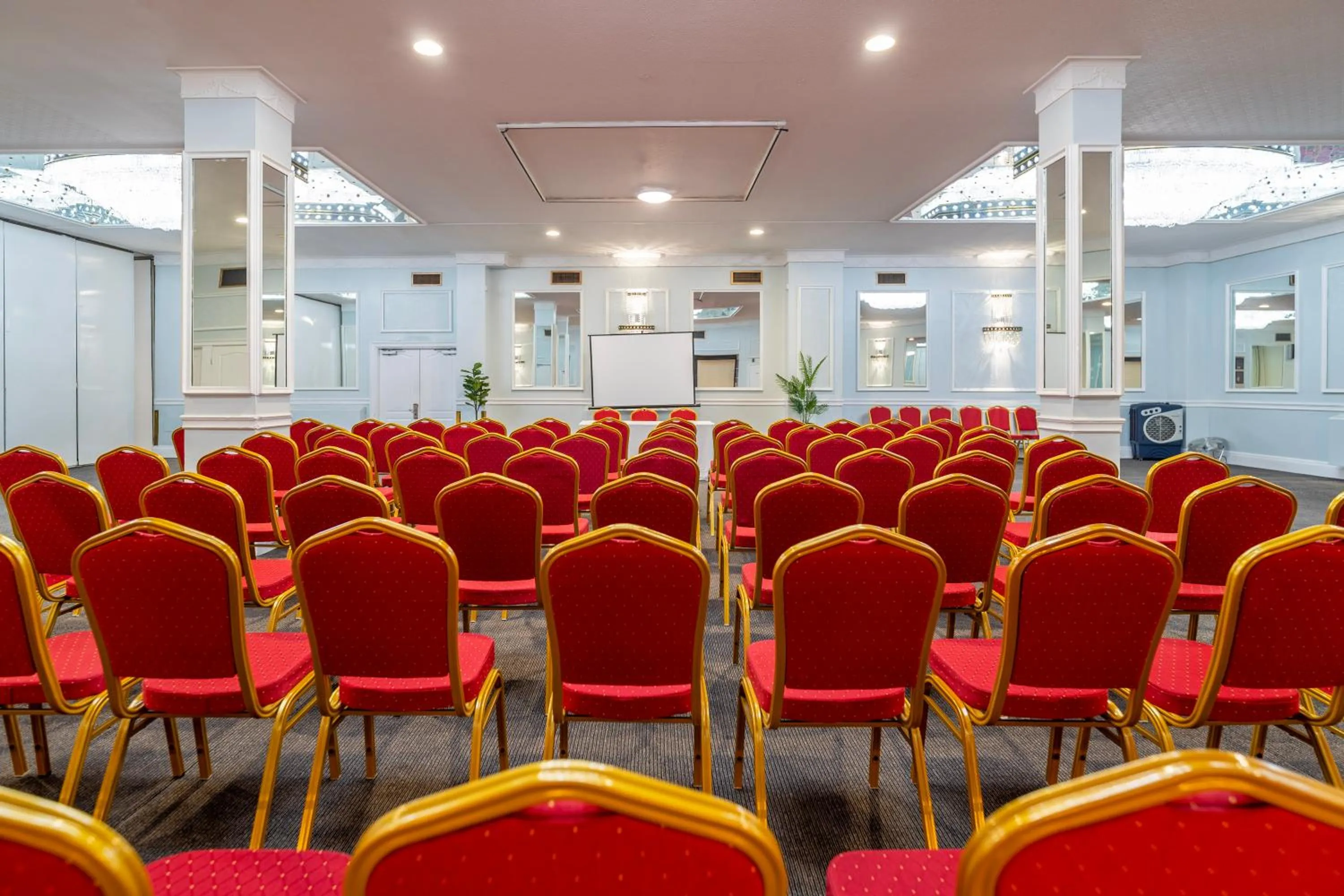Meeting/conference room in Sachas Hotel Manchester