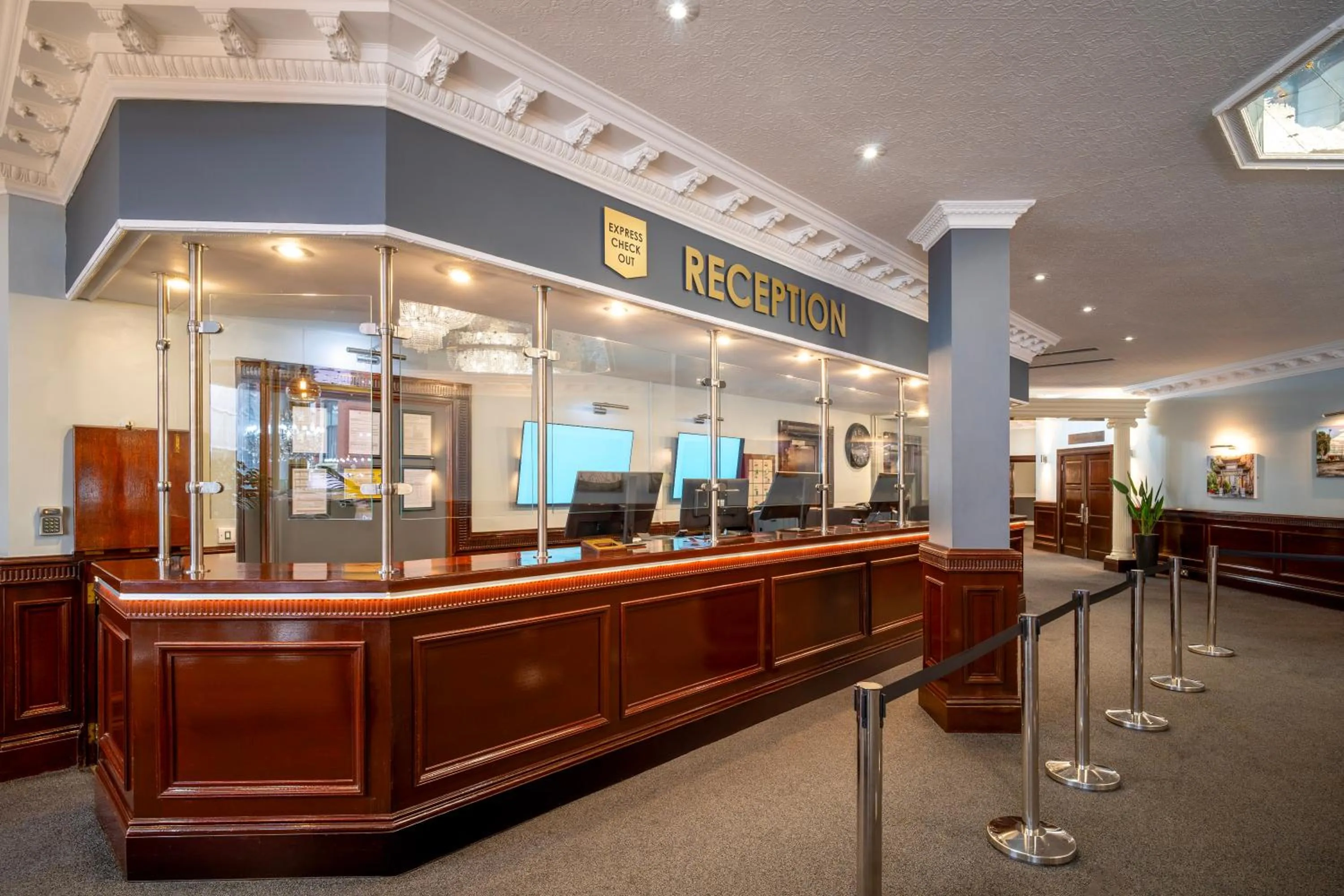 Lobby or reception in Sachas Hotel Manchester