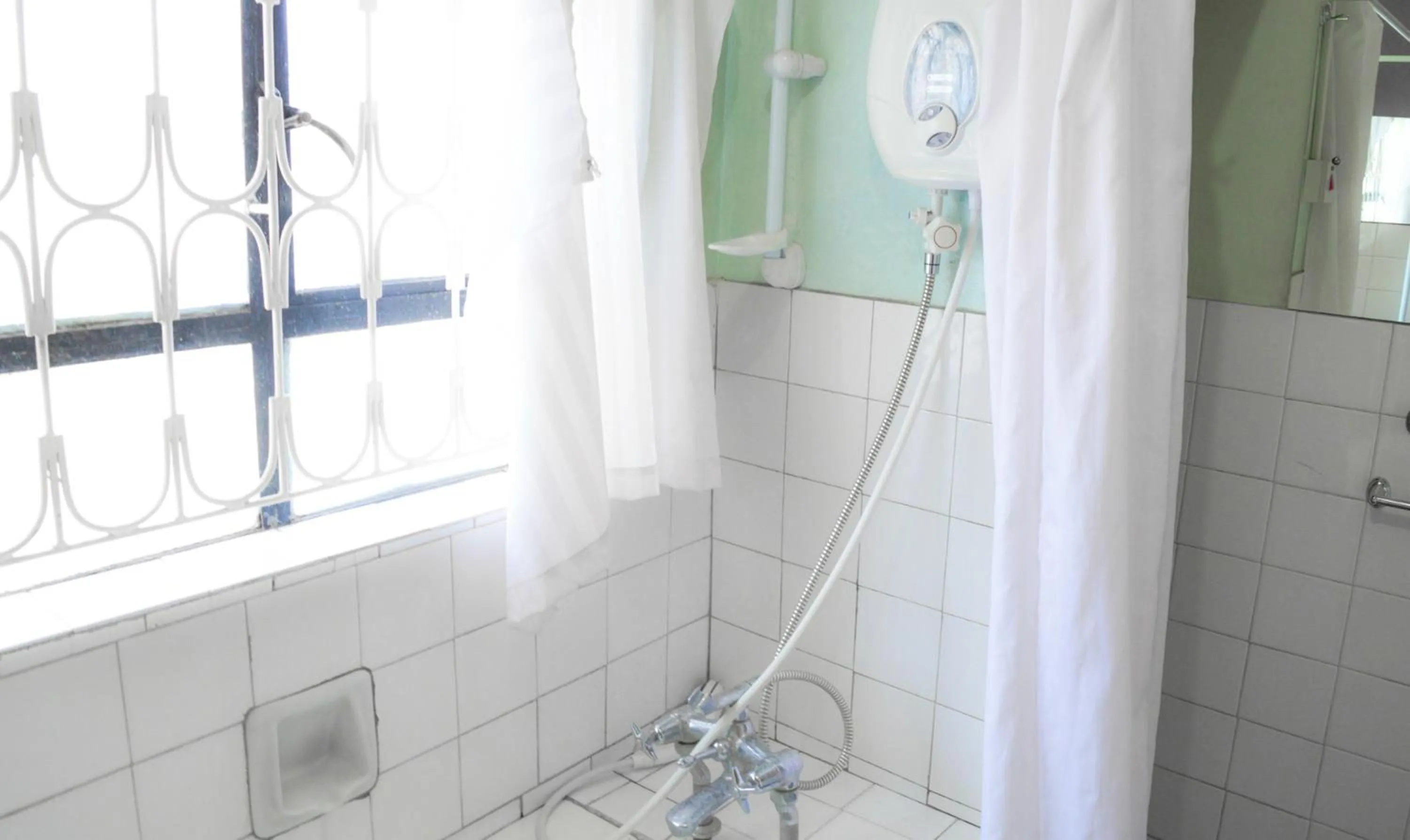 Bathroom in Orlando Guest Resort