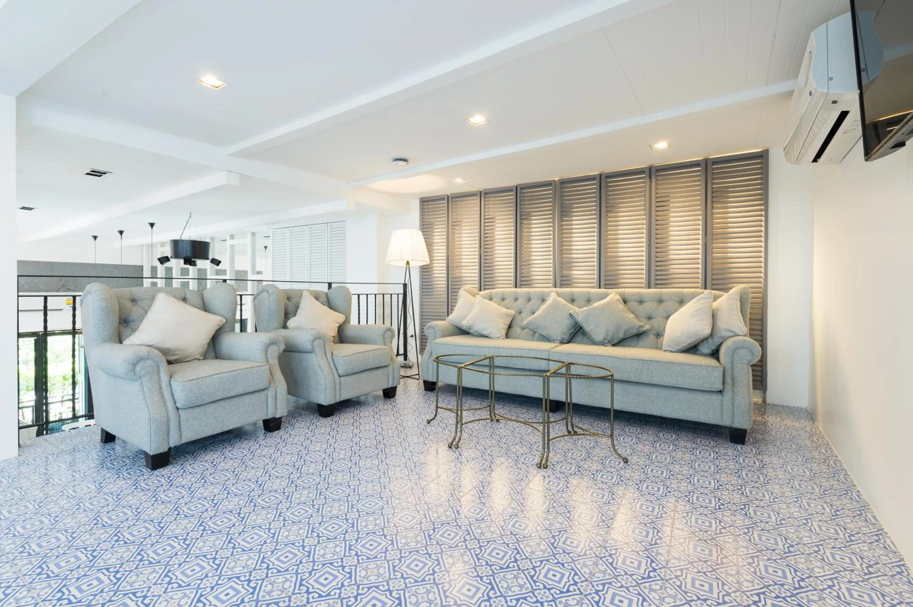 Communal lounge/ TV room in White Ivory Bed And Breakfast