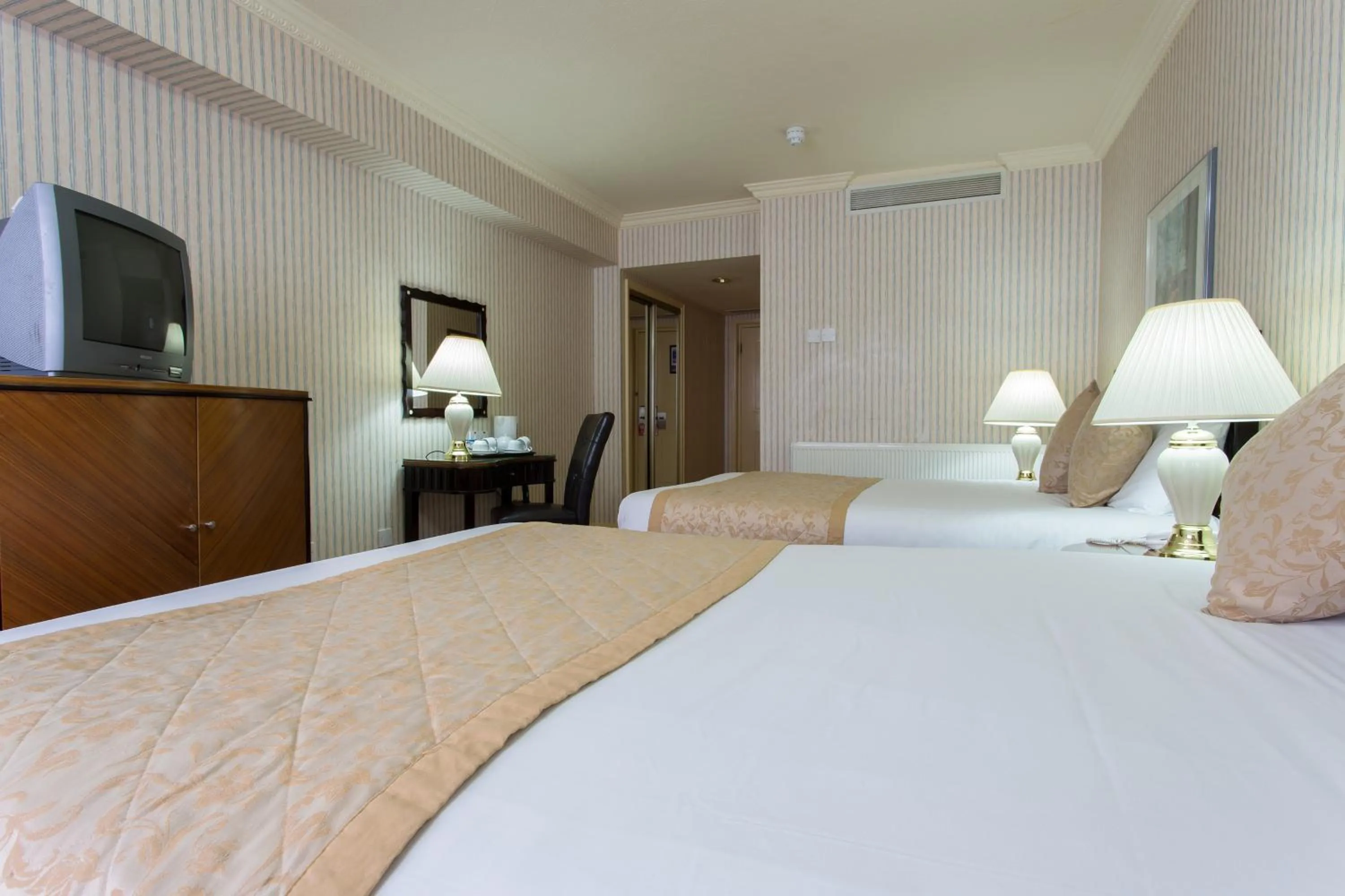 Bed in Britannia Country House Hotel & Spa