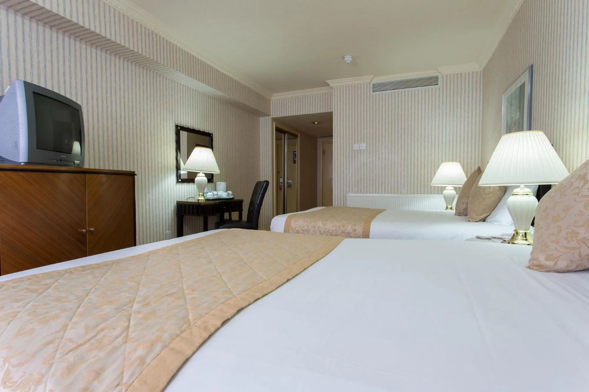 Bed in Britannia Country House Hotel & Spa