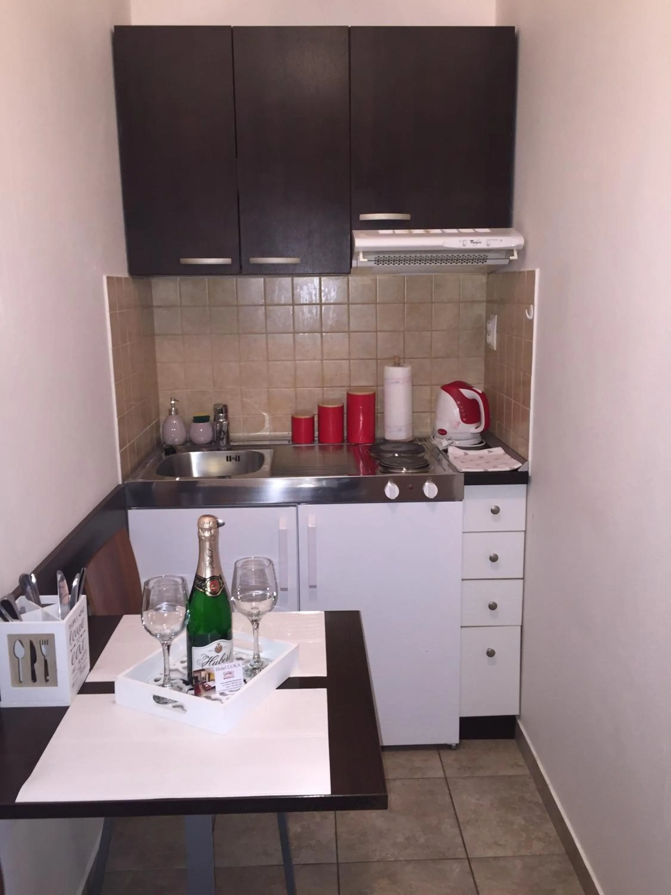 Kitchen or kitchenette in Apartmán Bešeňová