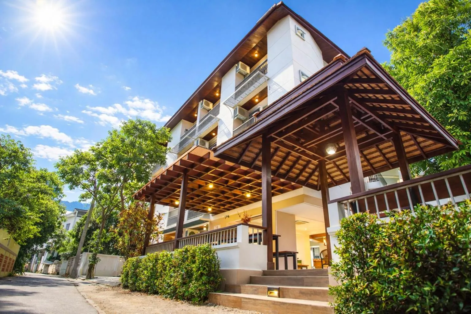 Property building in Rendezvous Classic House